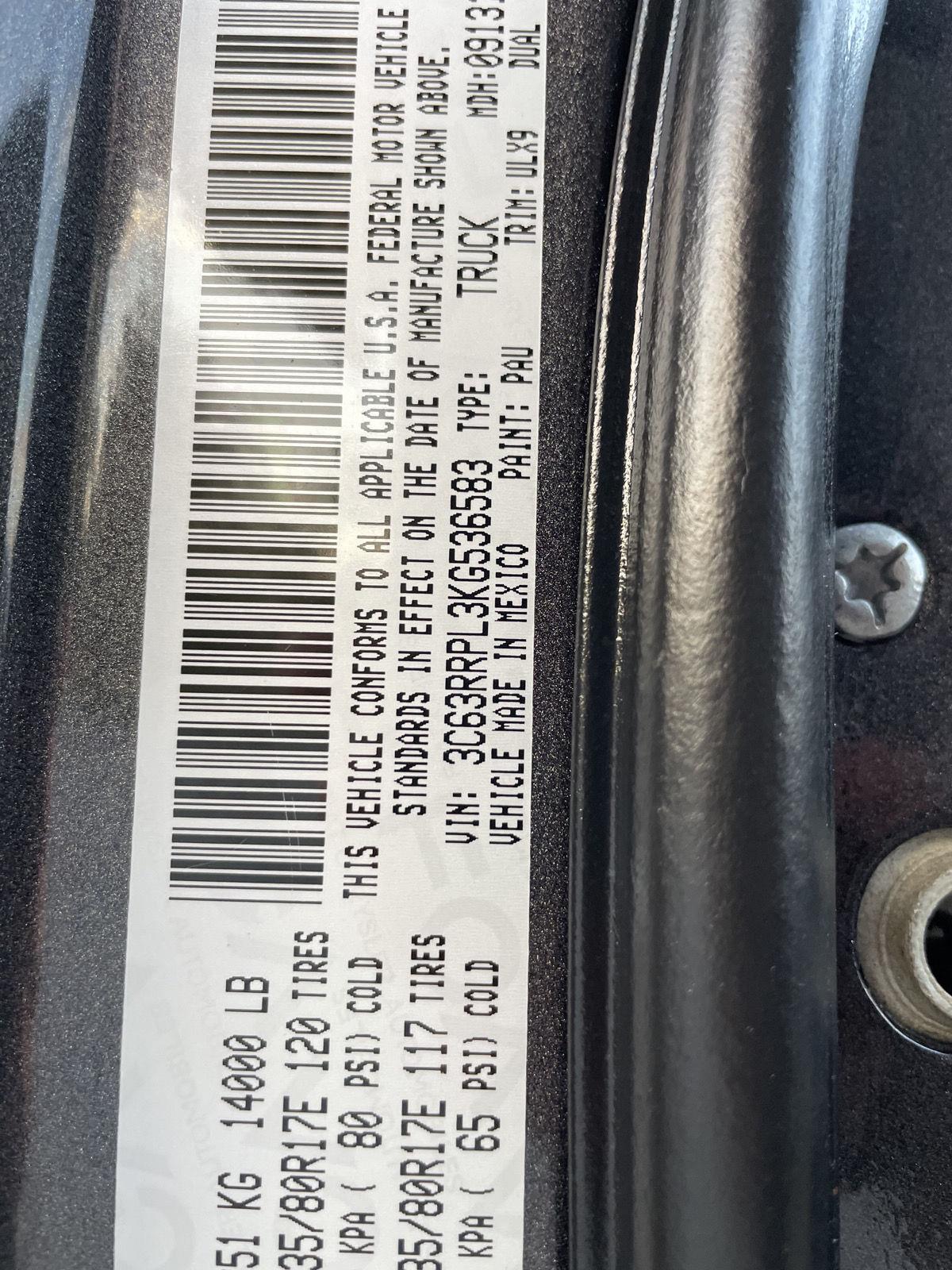 Vehicle photo 35