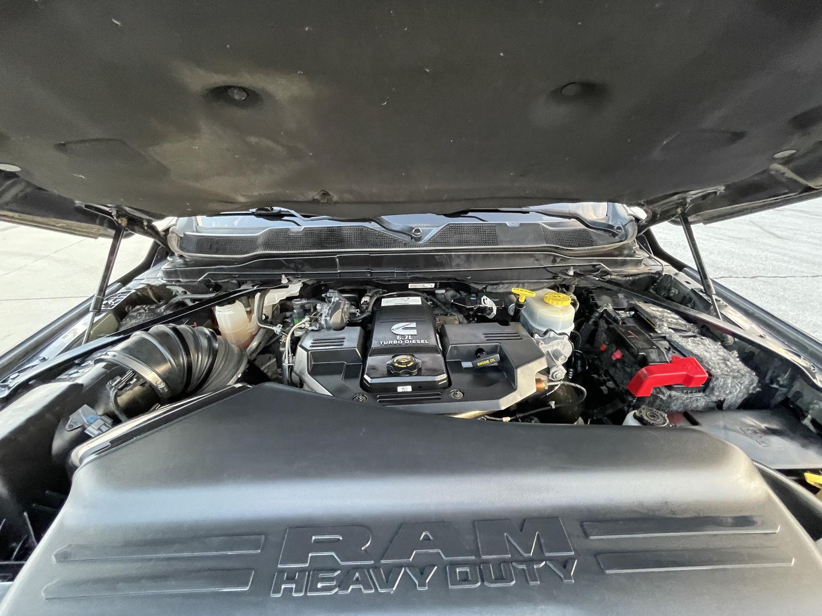 Vehicle photo 37