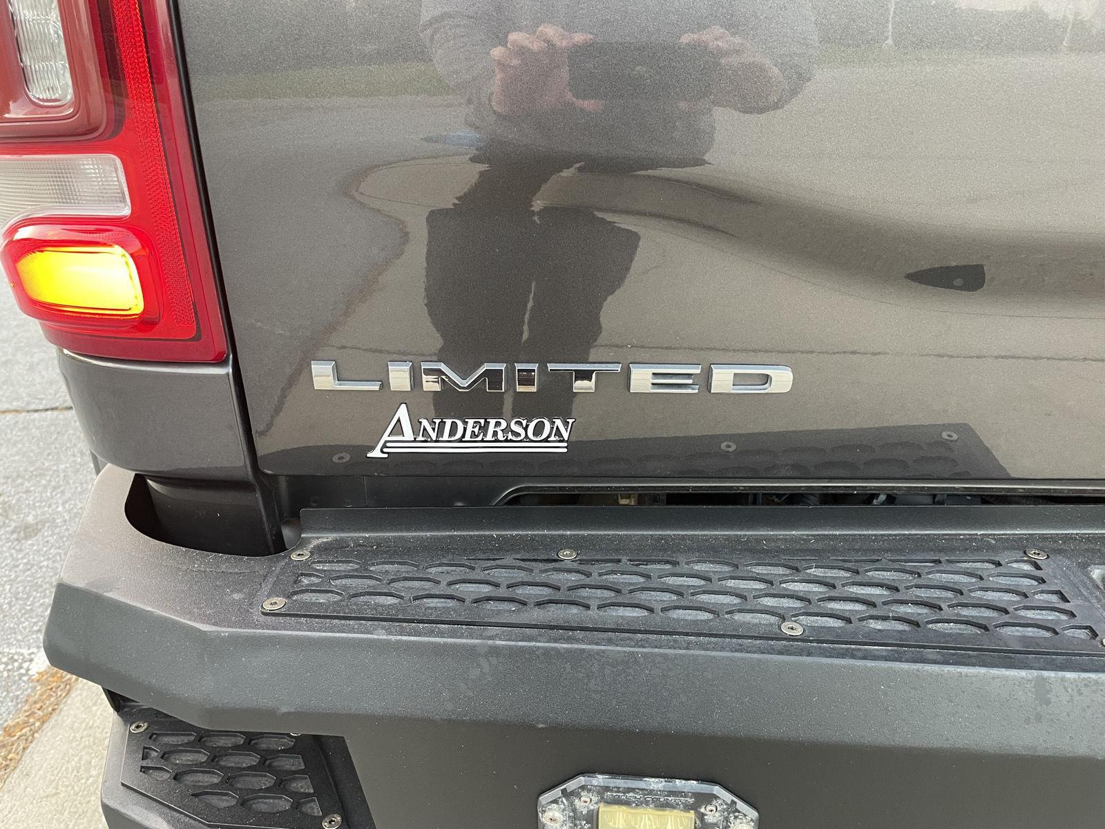 Vehicle photo 41