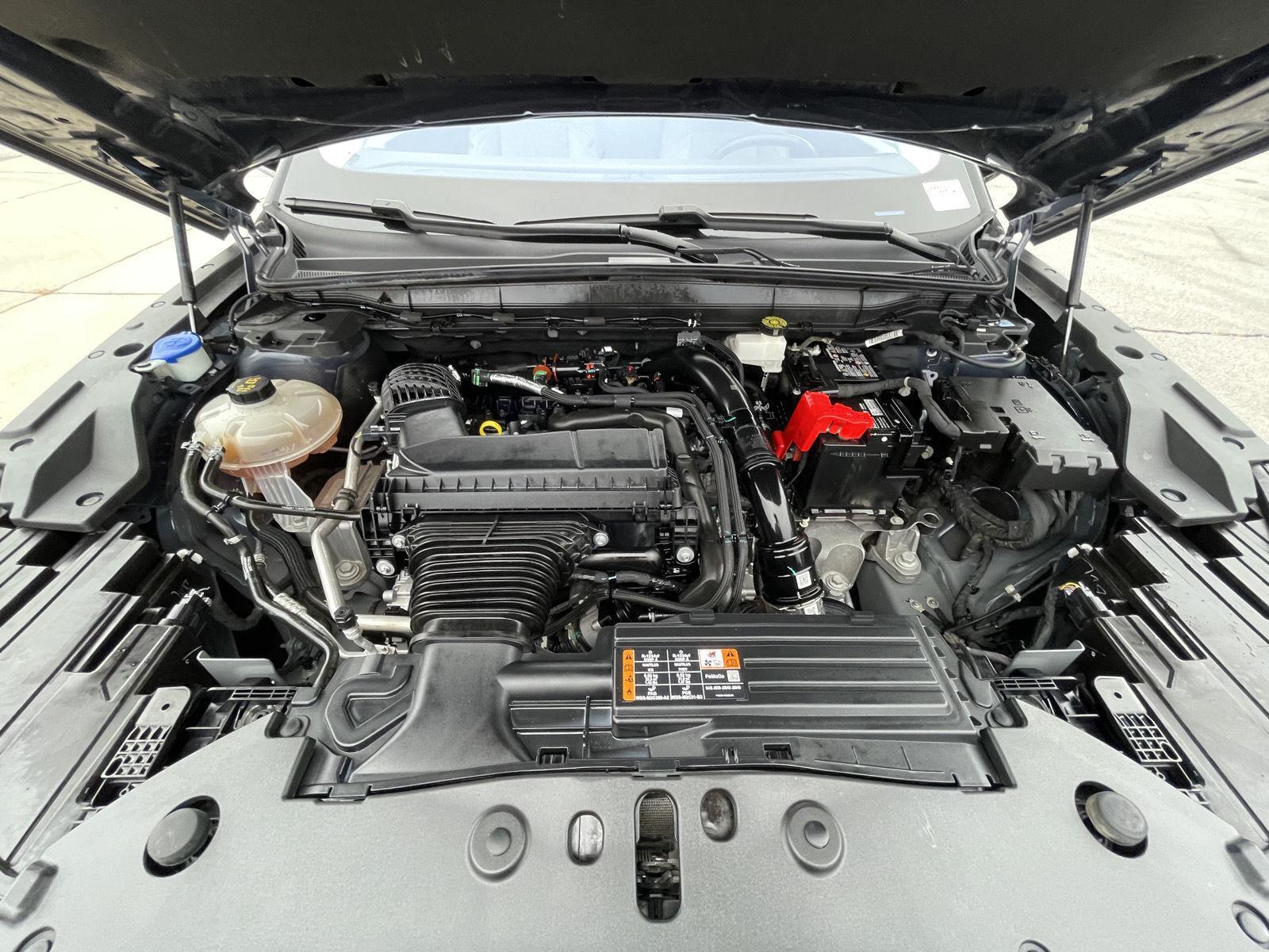 Vehicle photo 38