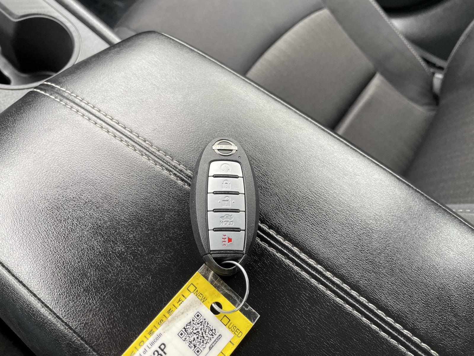 Vehicle photo 32