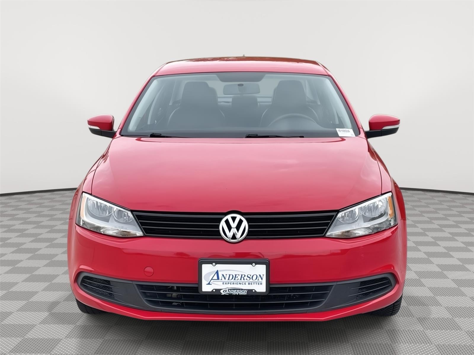 Vehicle photo 4