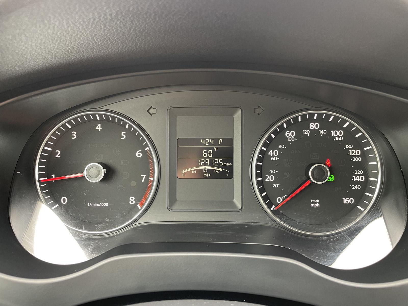 Vehicle photo 13
