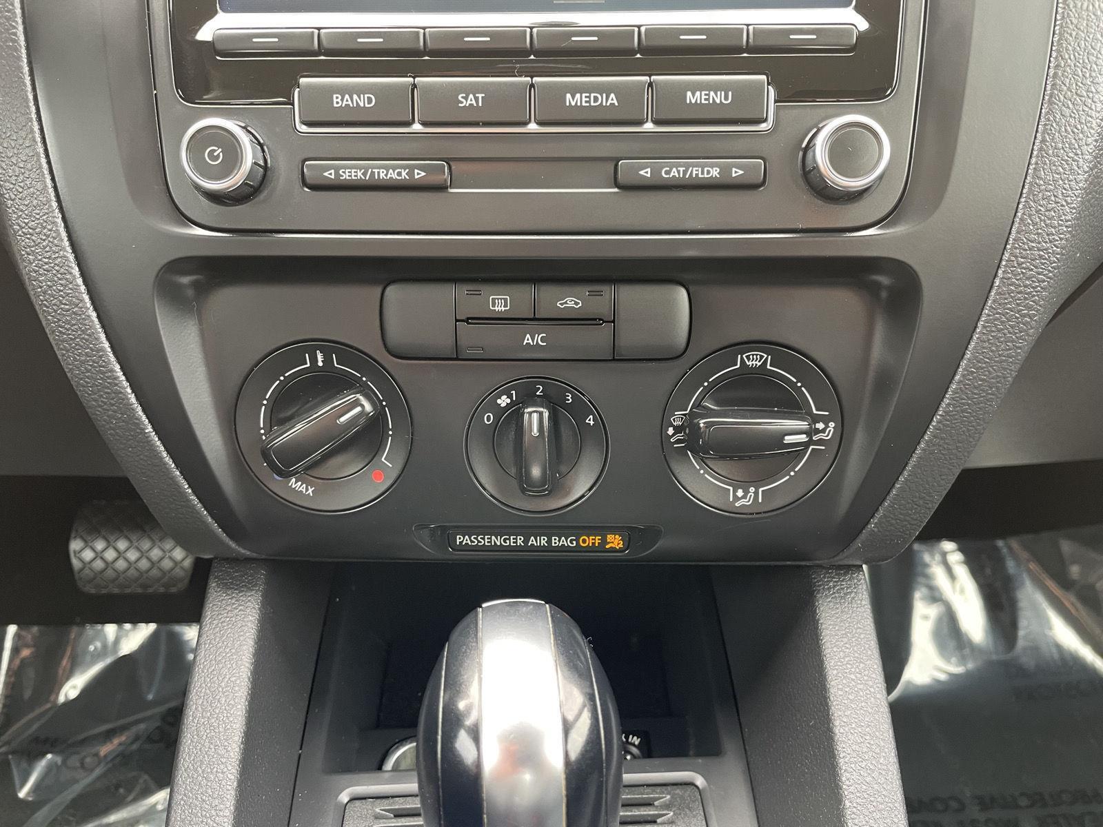Vehicle photo 22