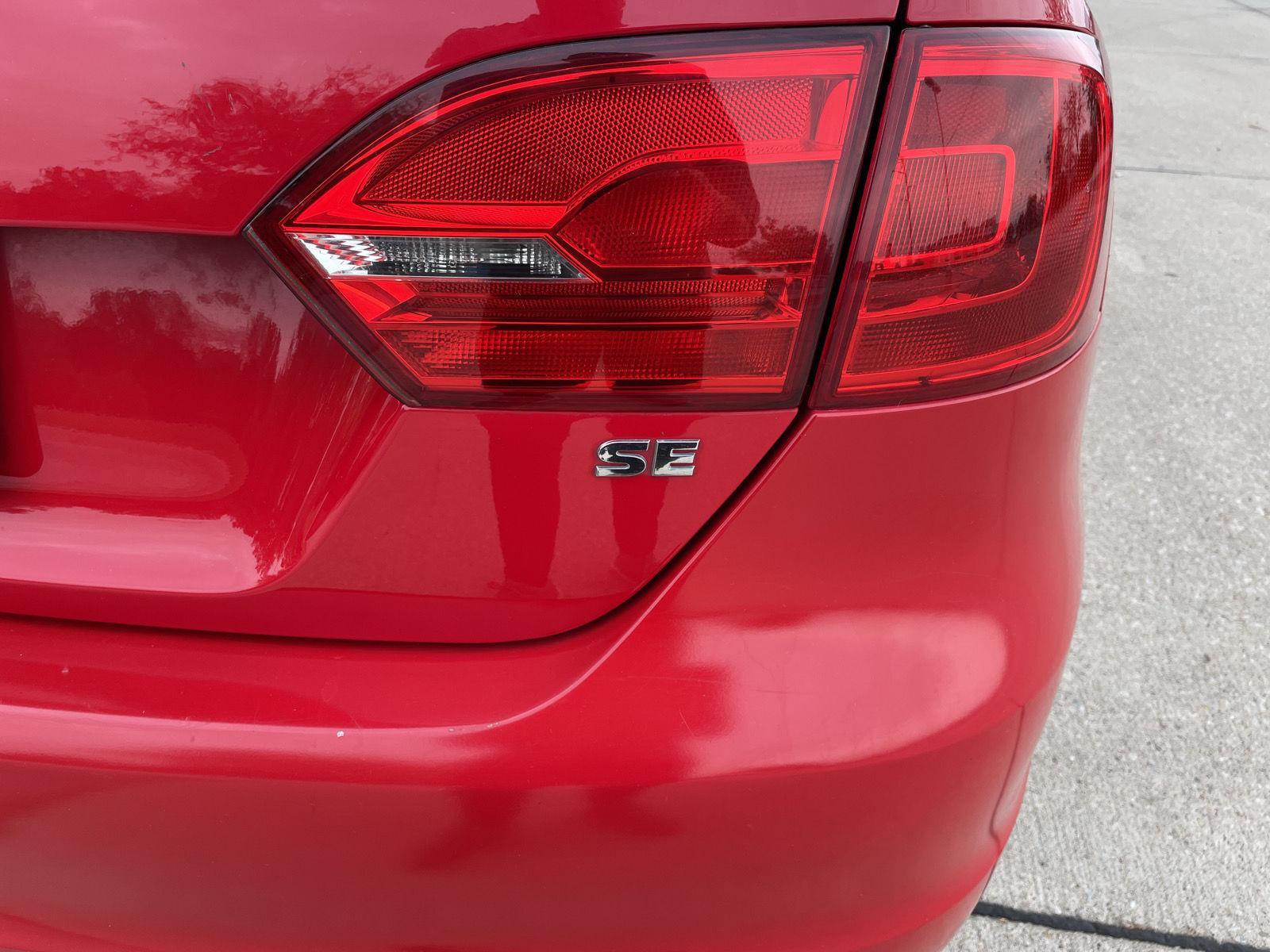 Vehicle photo 31