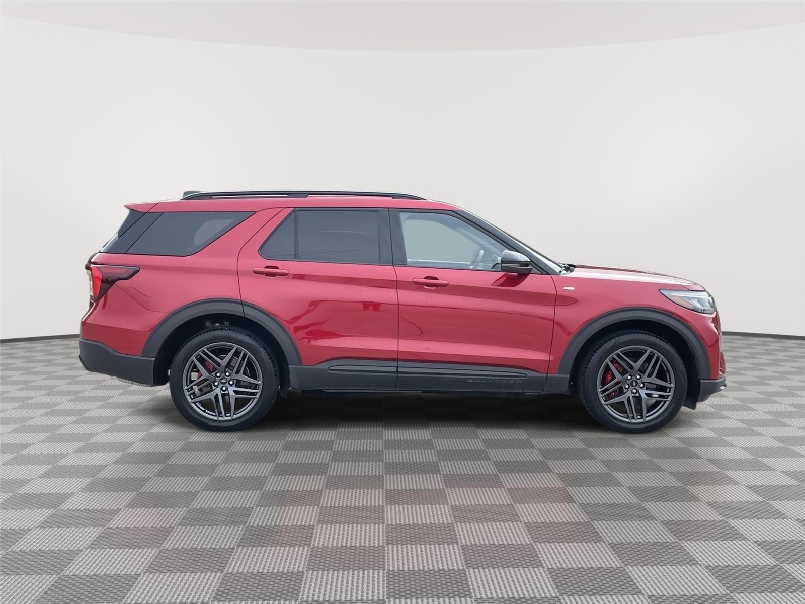 Vehicle photo 6