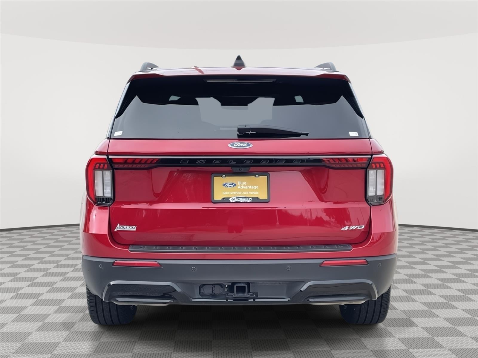 Vehicle photo 8
