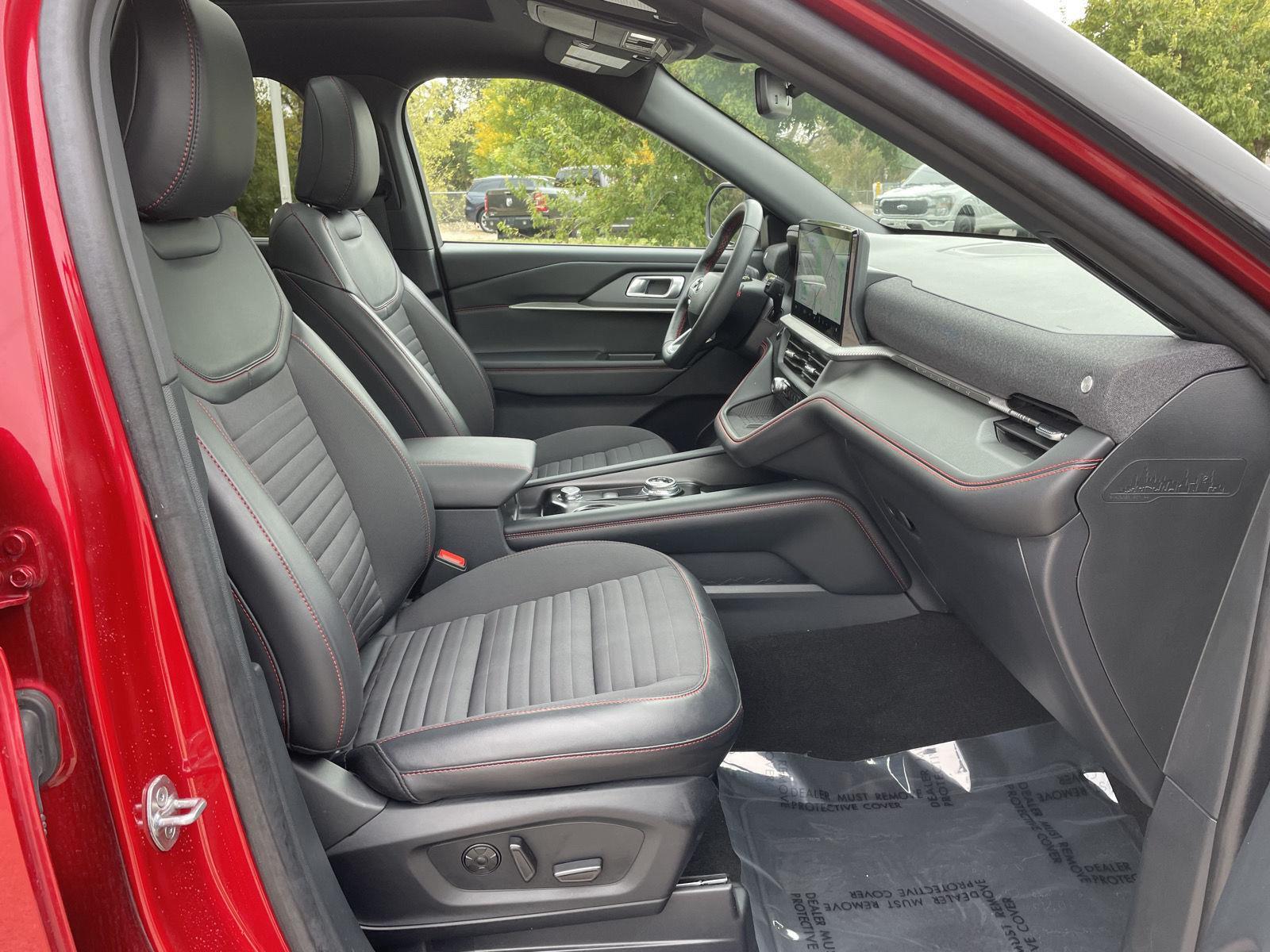 Vehicle photo 18