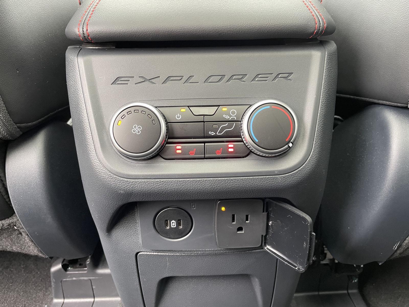 Vehicle photo 20