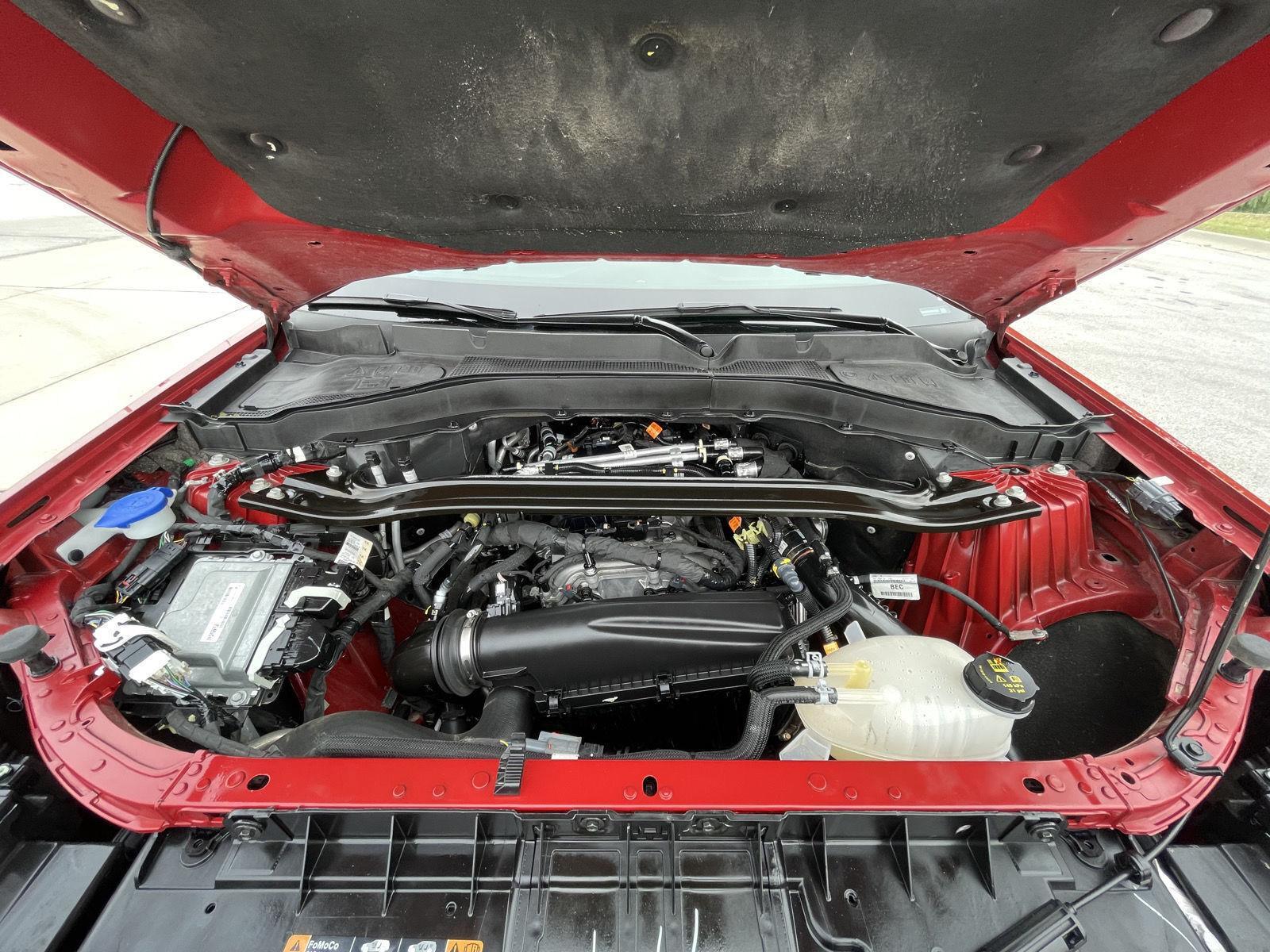 Vehicle photo 37