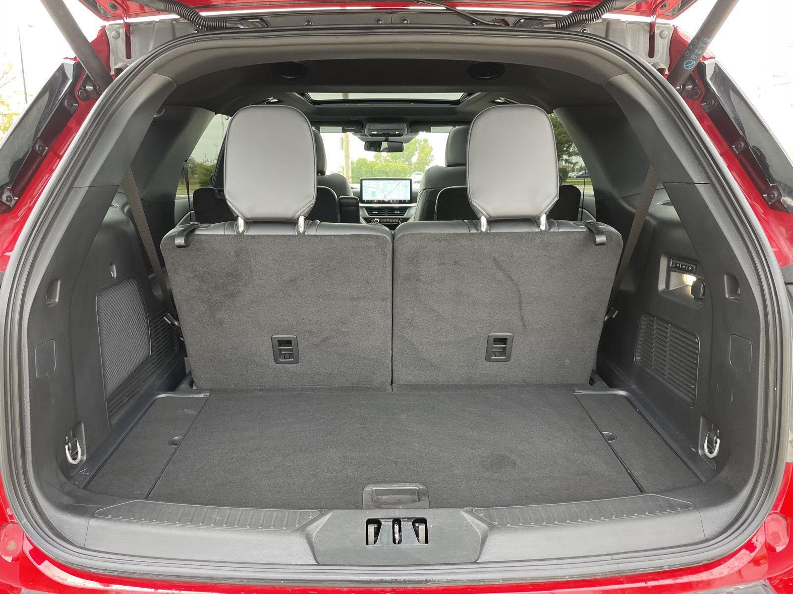 Vehicle photo 38