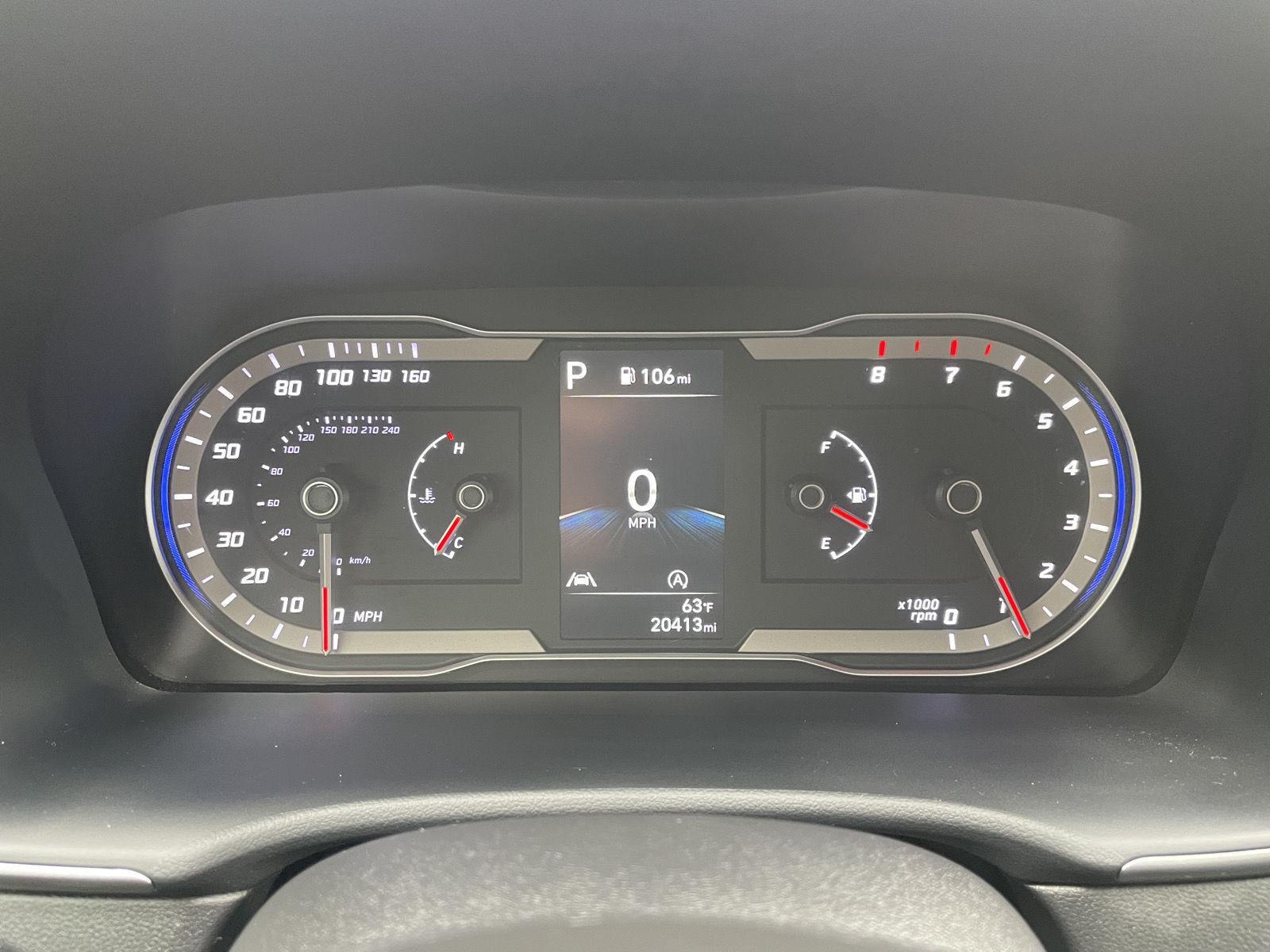 Vehicle photo 14