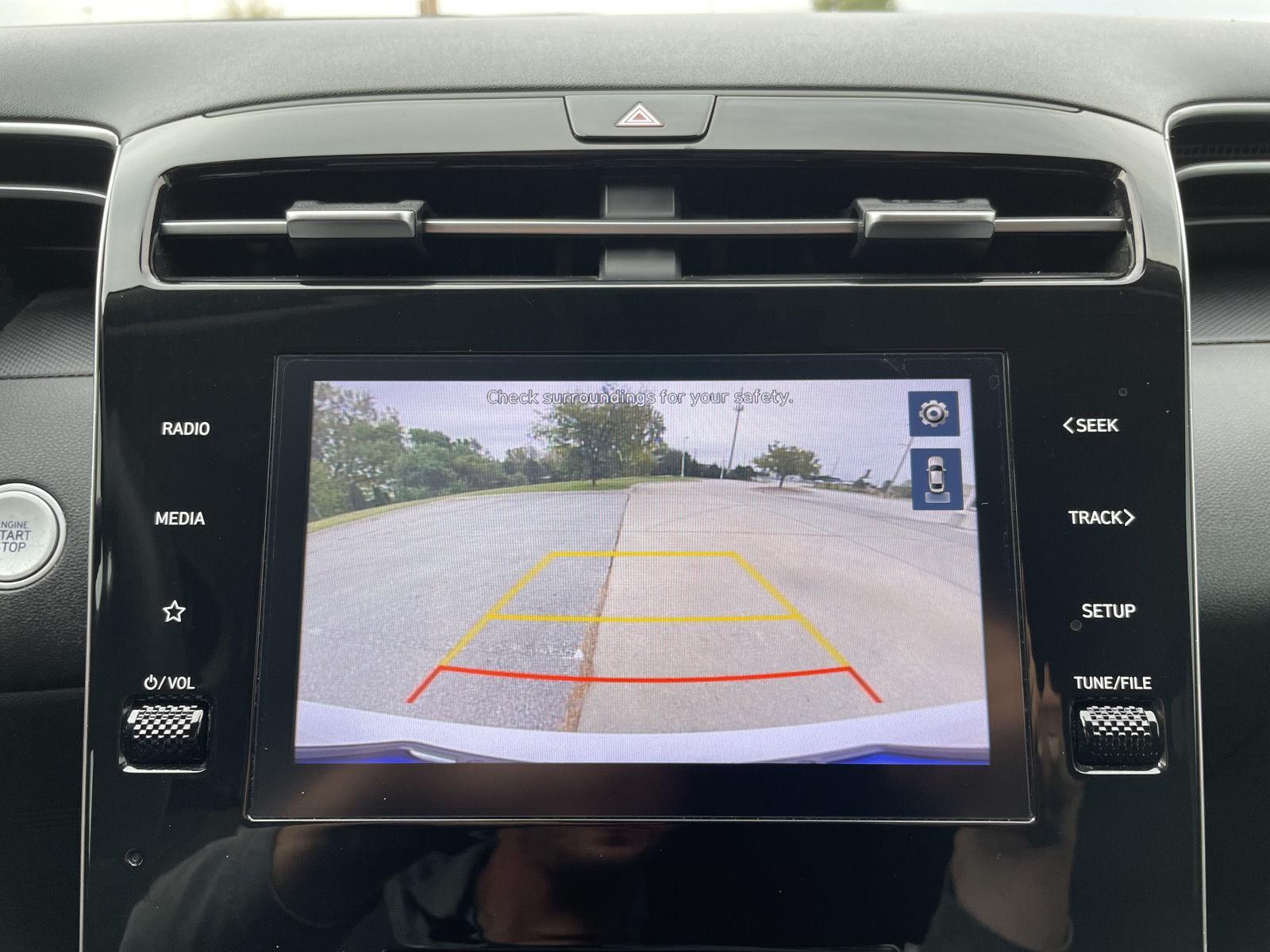 Vehicle photo 22