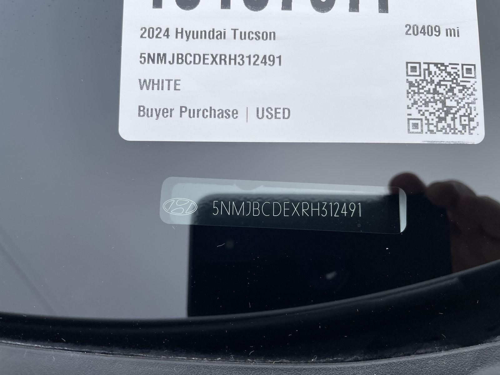 Vehicle photo 31