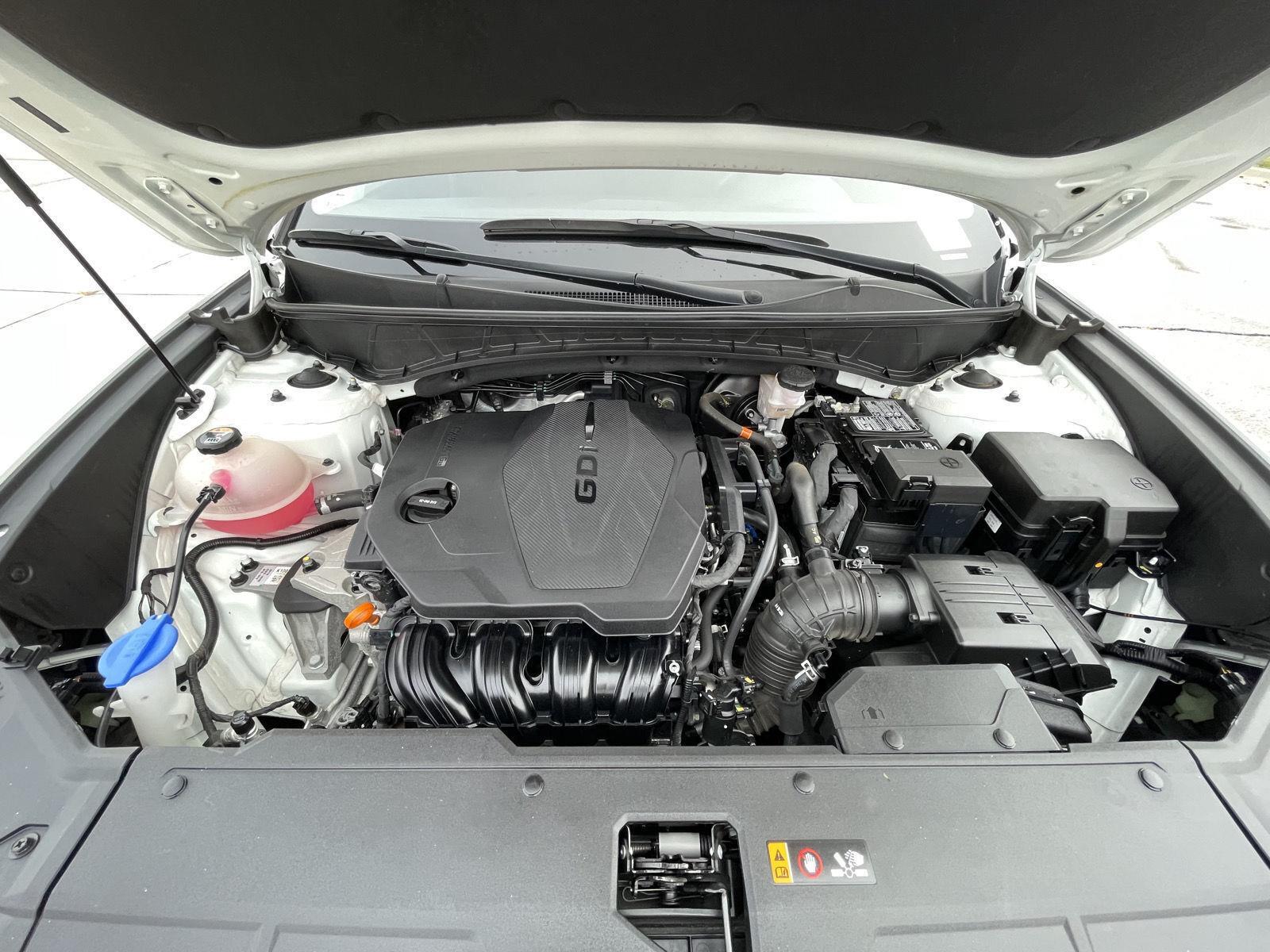 Vehicle photo 32