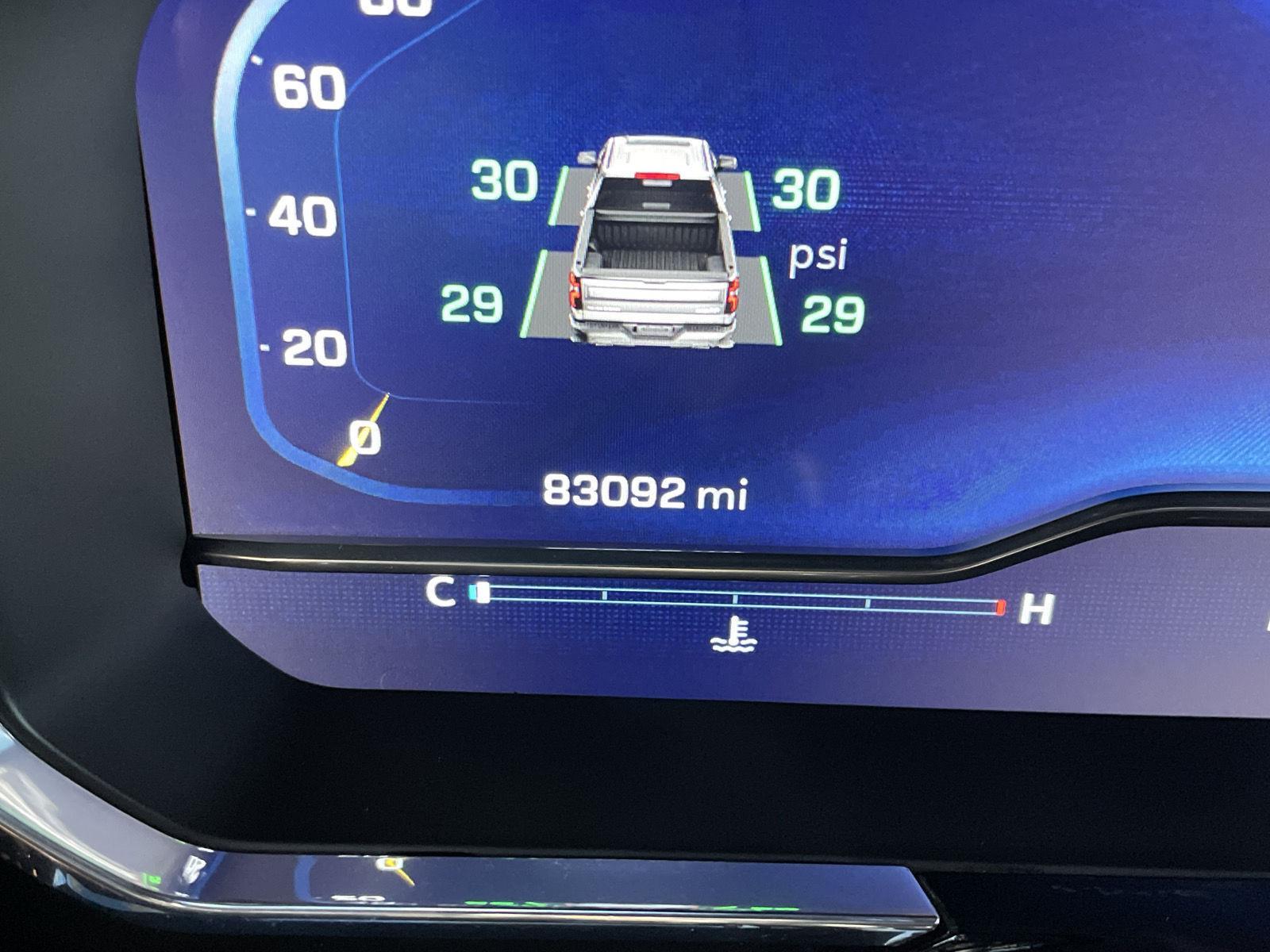 Vehicle photo 3