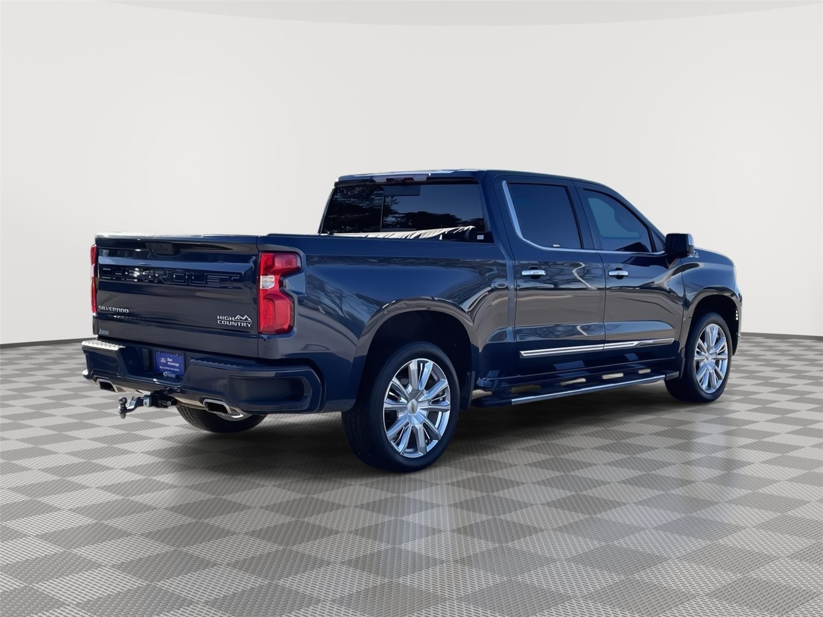 Vehicle photo 7