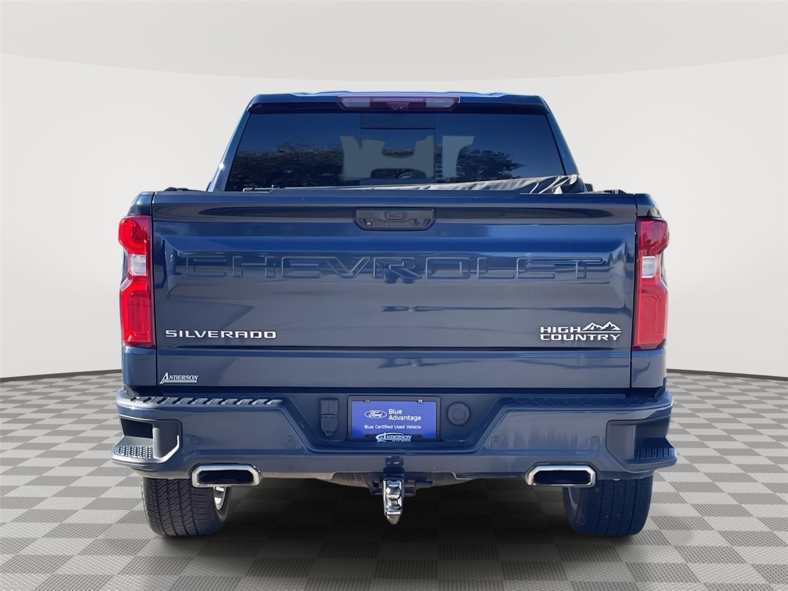 Vehicle photo 8