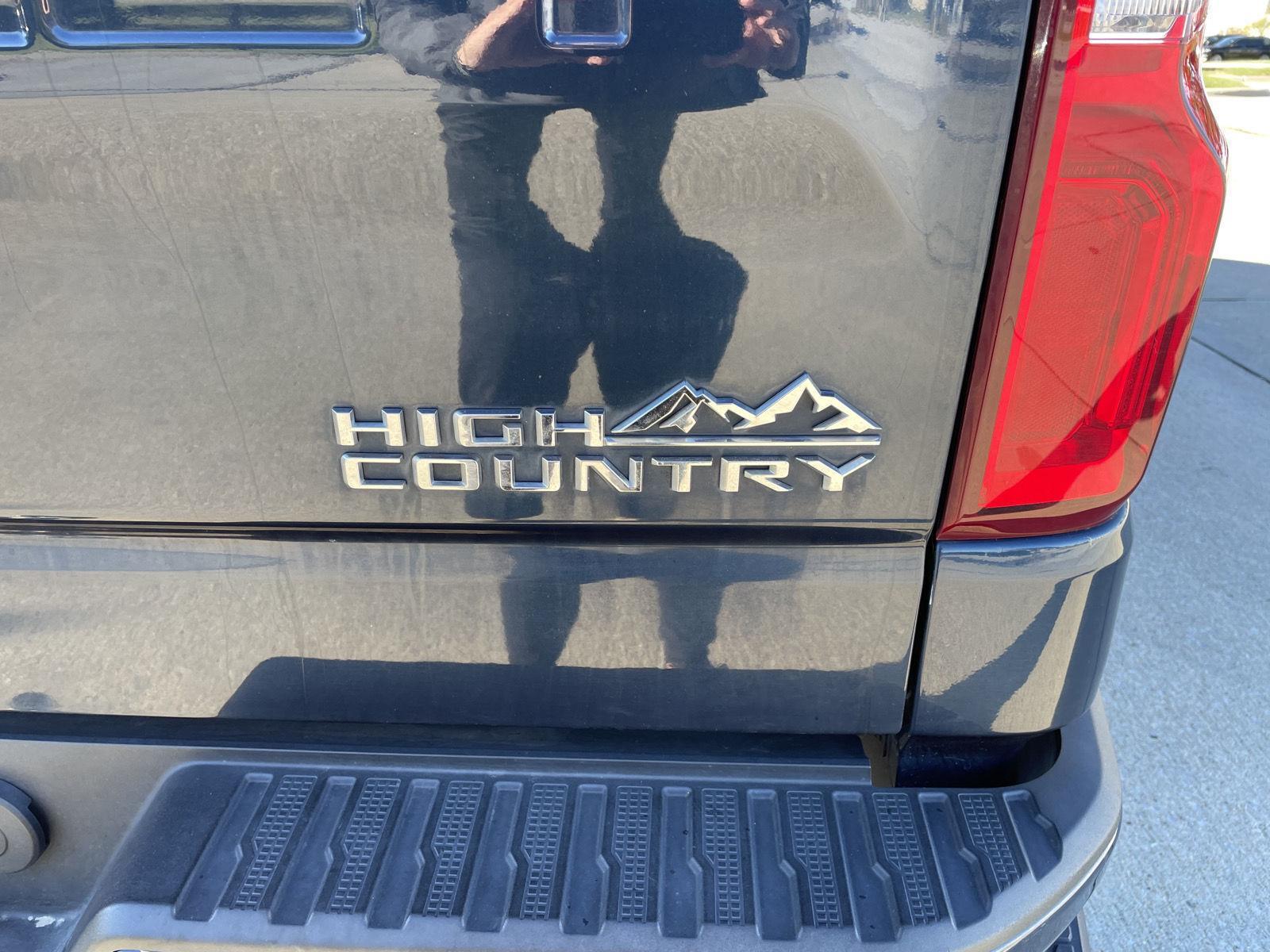 Vehicle photo 41