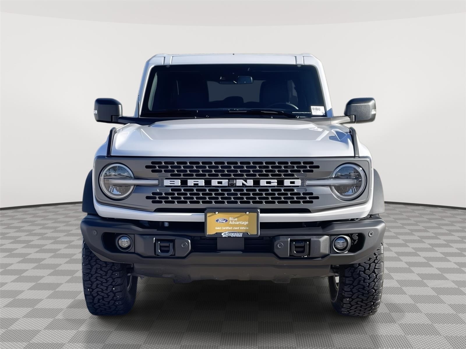 Vehicle photo 4