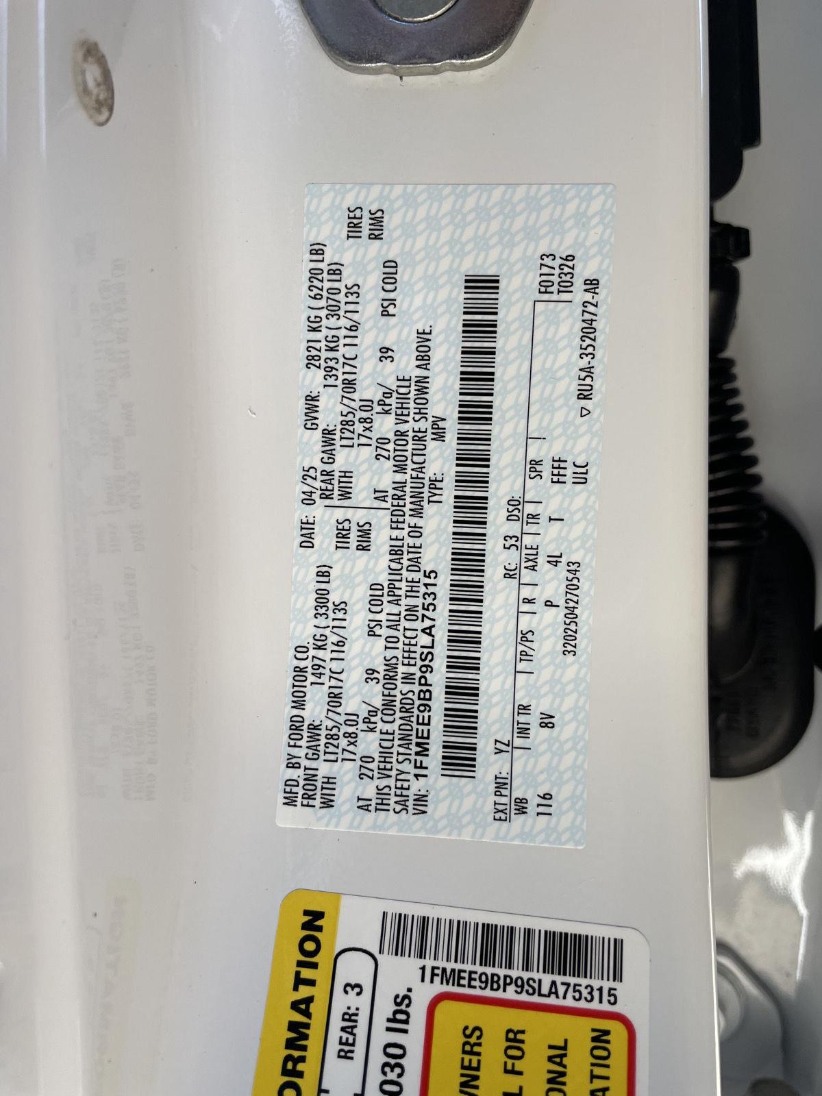 Vehicle photo 32