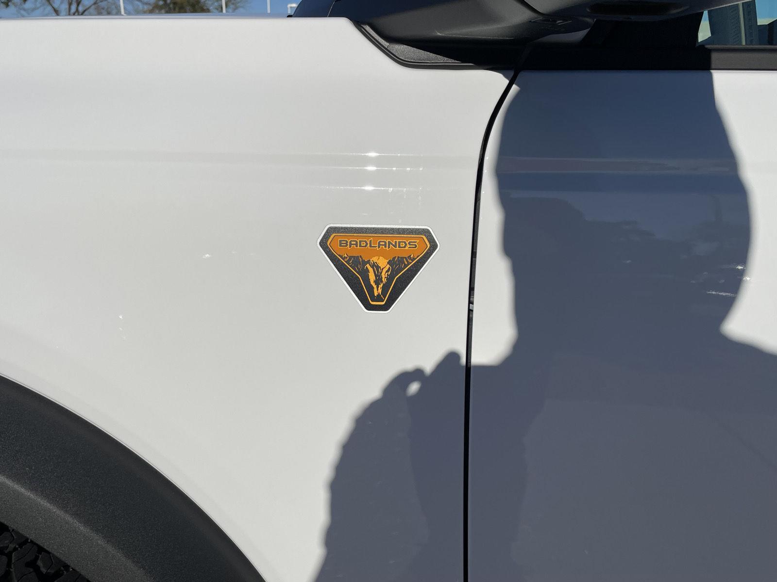 Vehicle photo 36