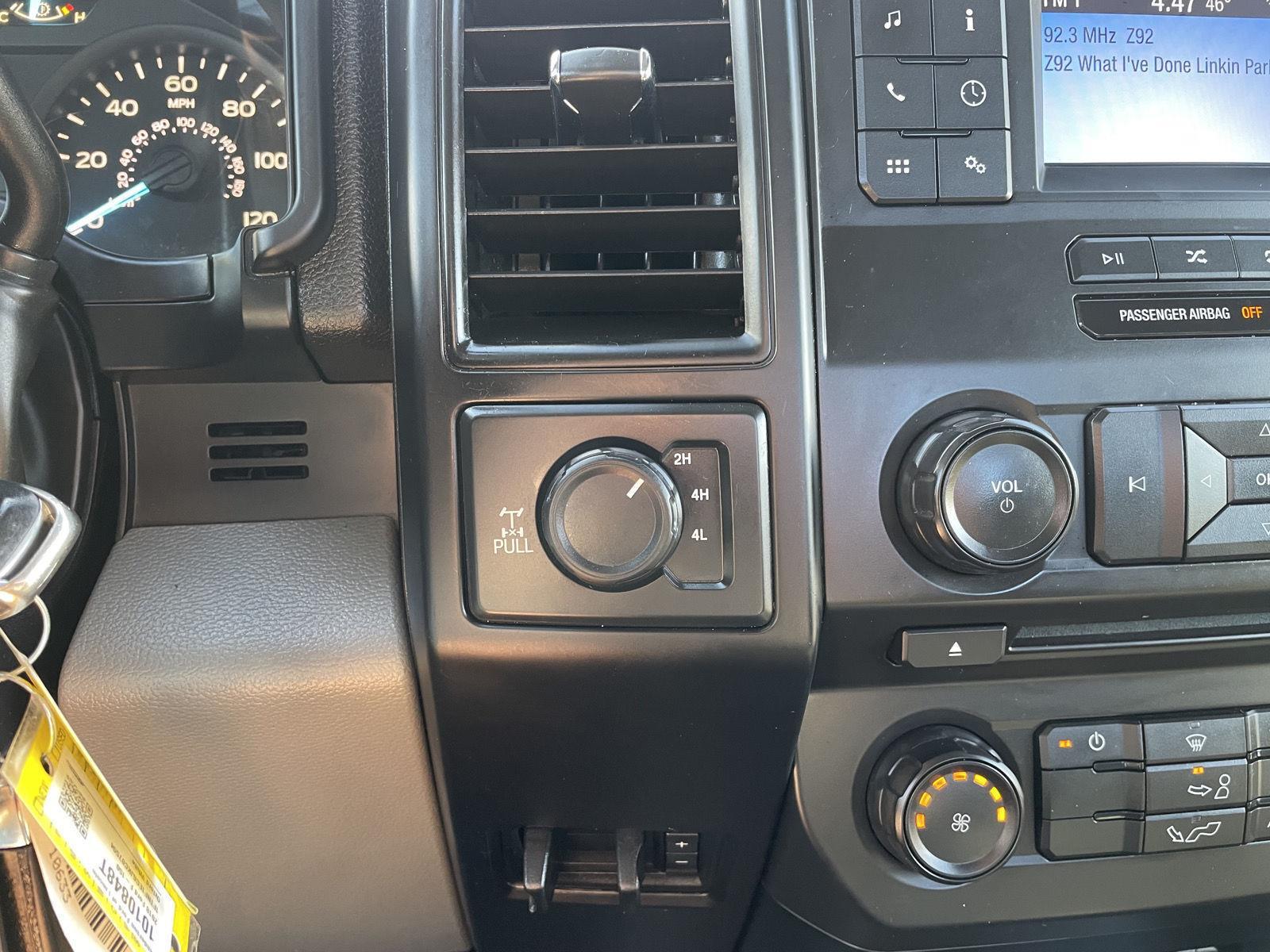 Vehicle photo 25