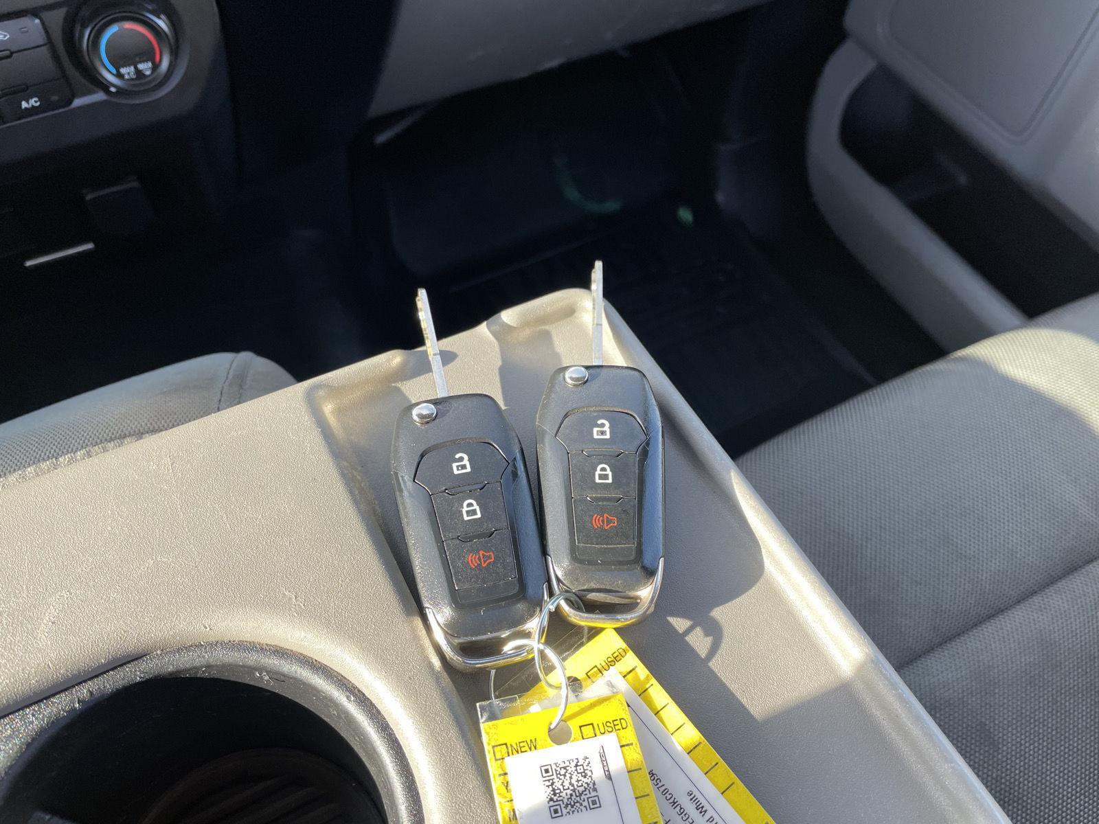 Vehicle photo 35