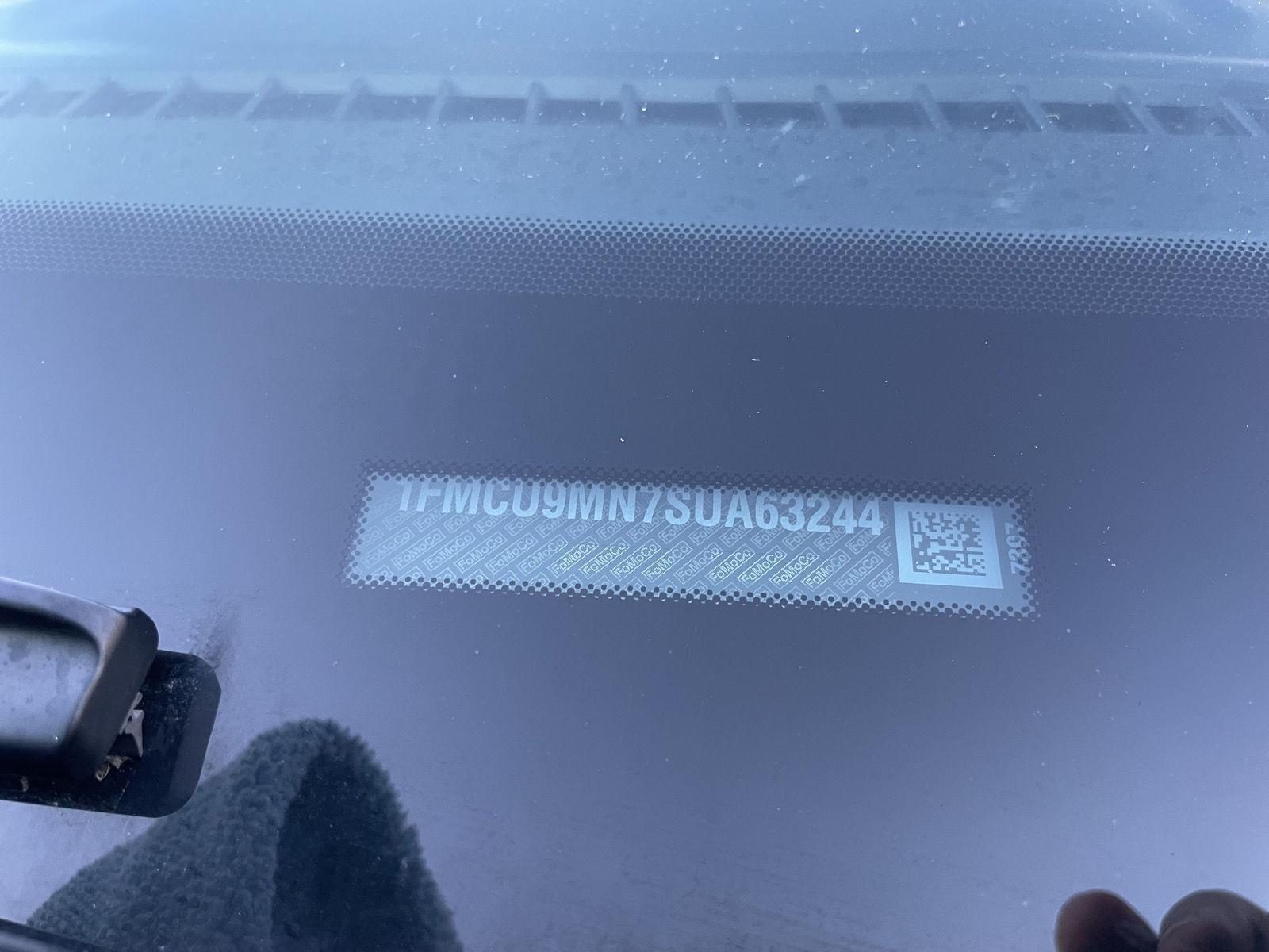 Vehicle photo 32