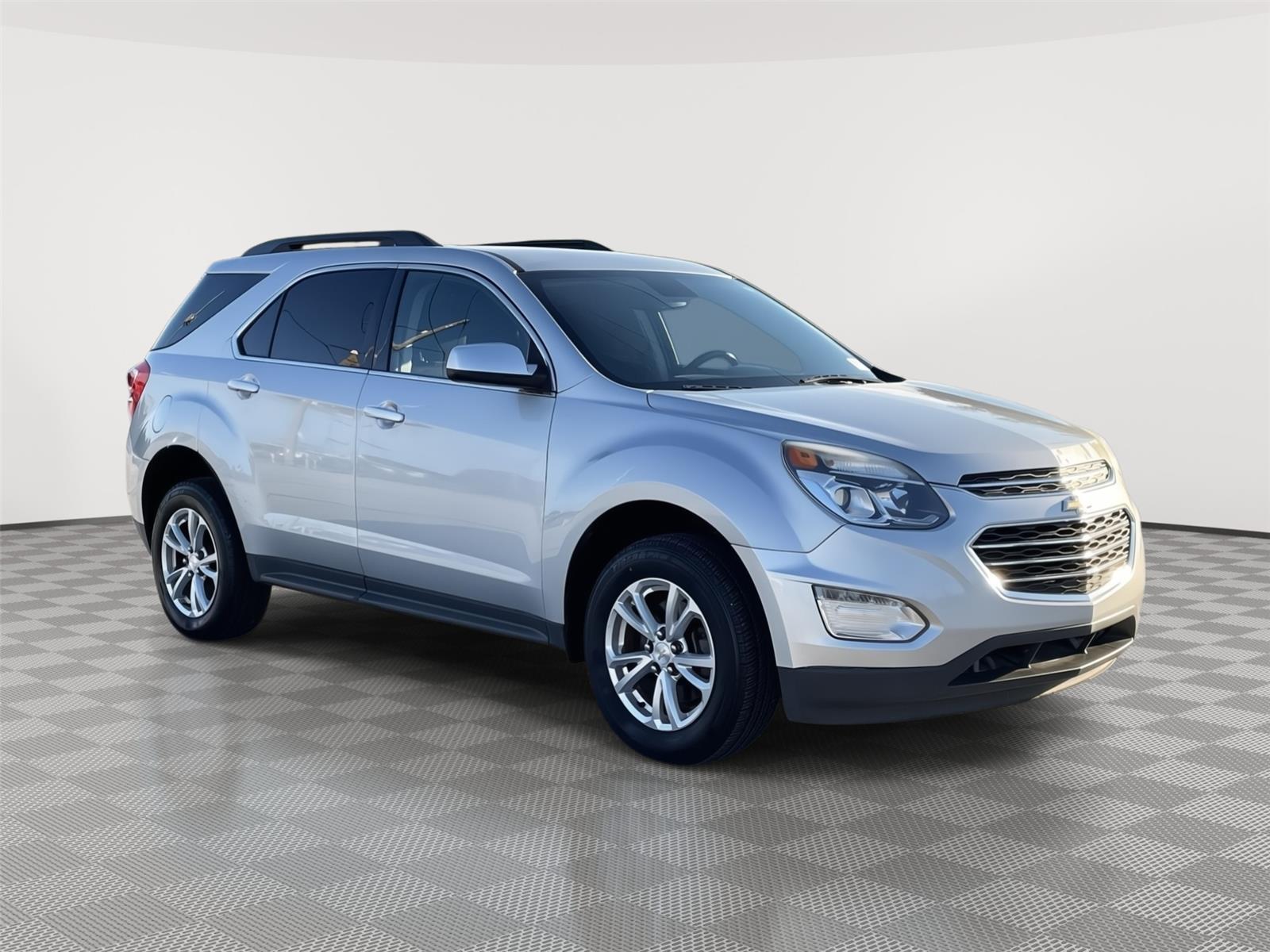 Vehicle photo 5