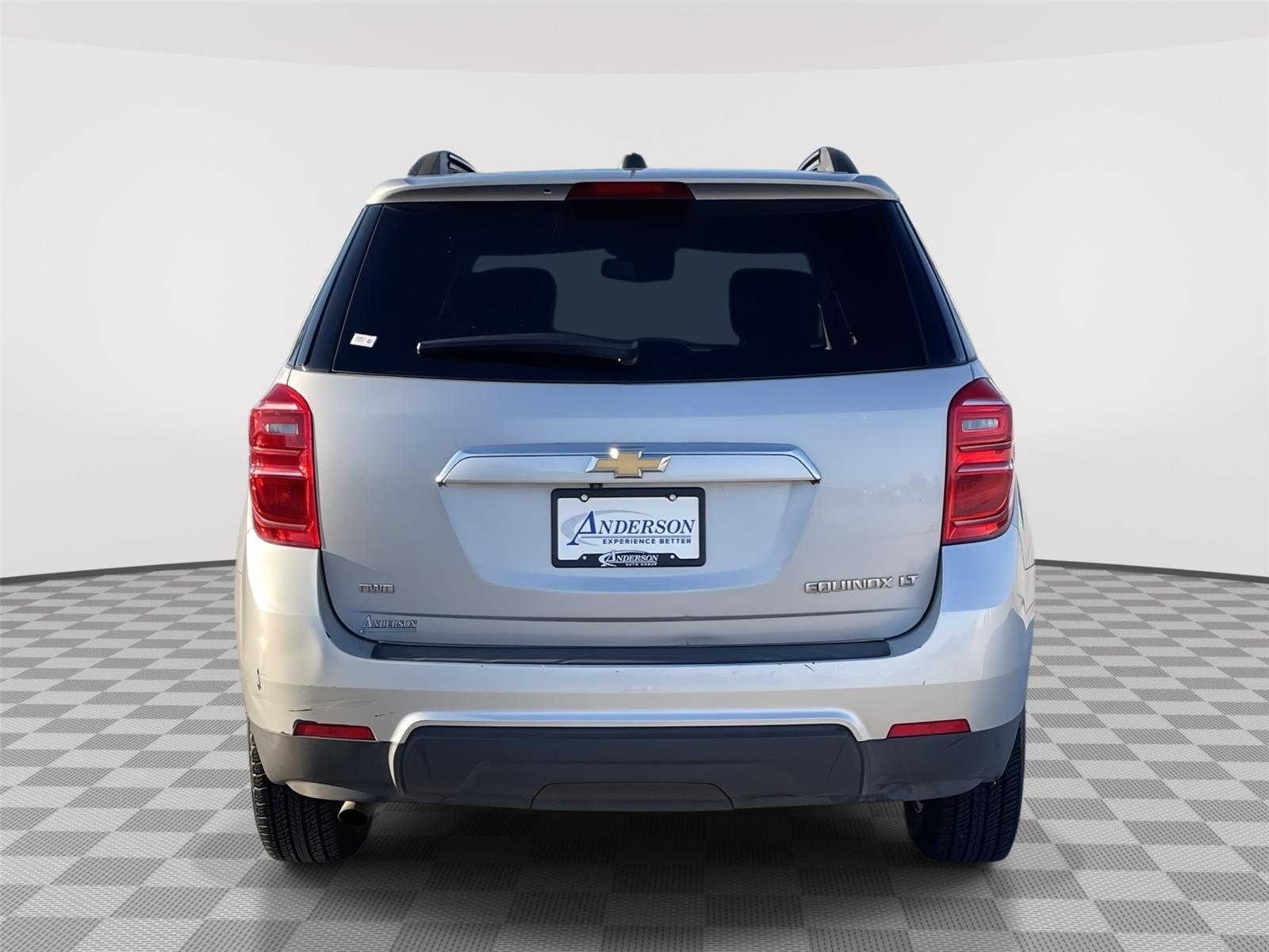 Vehicle photo 8