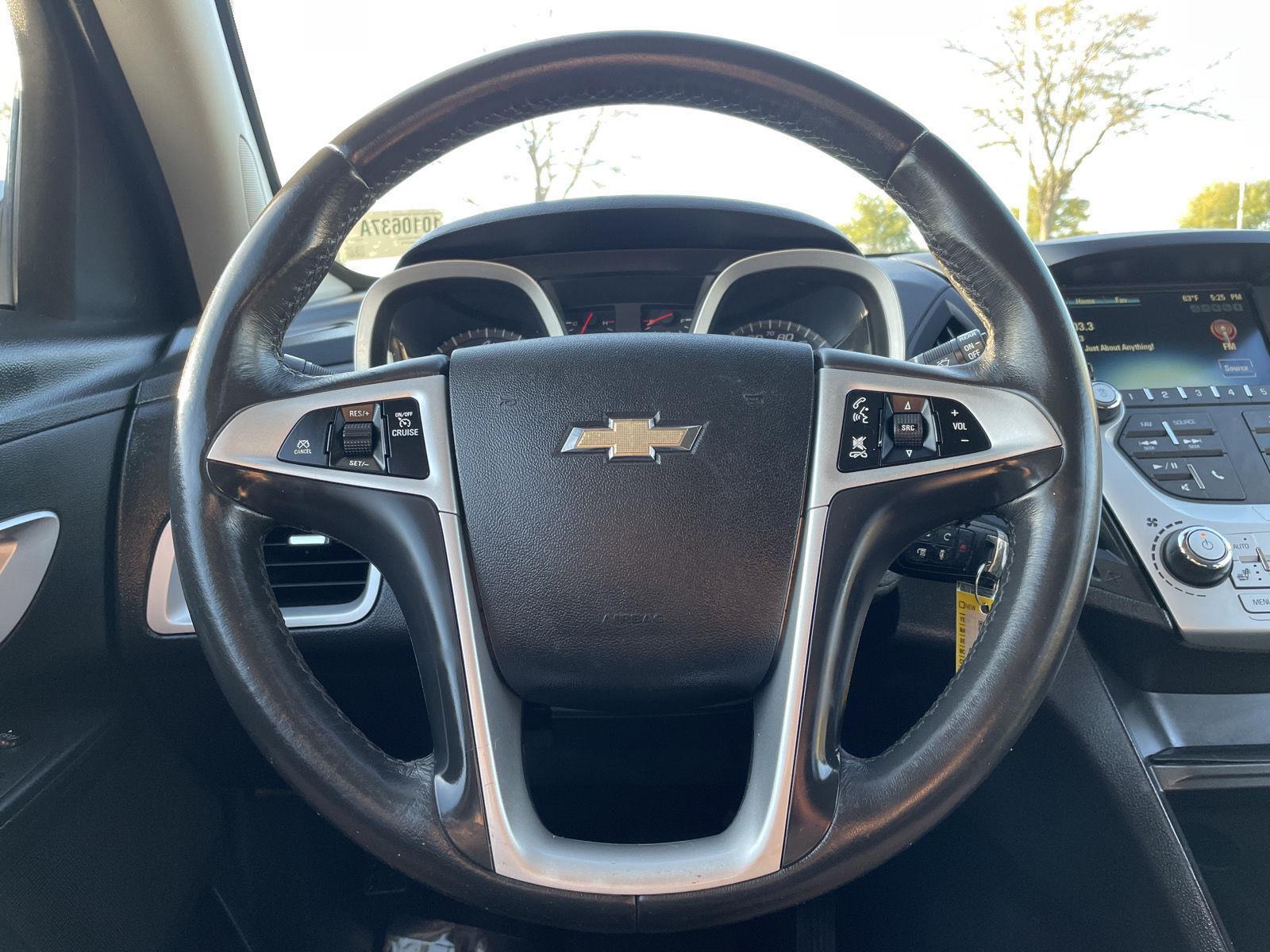 Vehicle photo 12