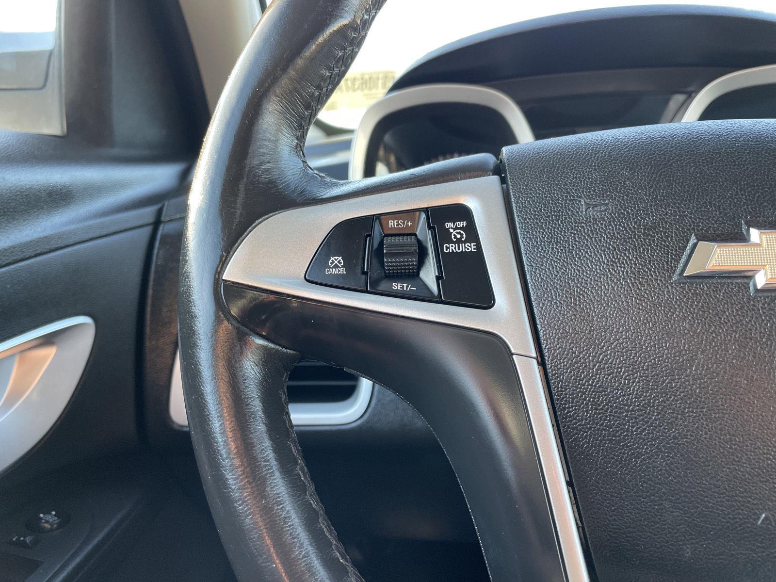 Vehicle photo 13