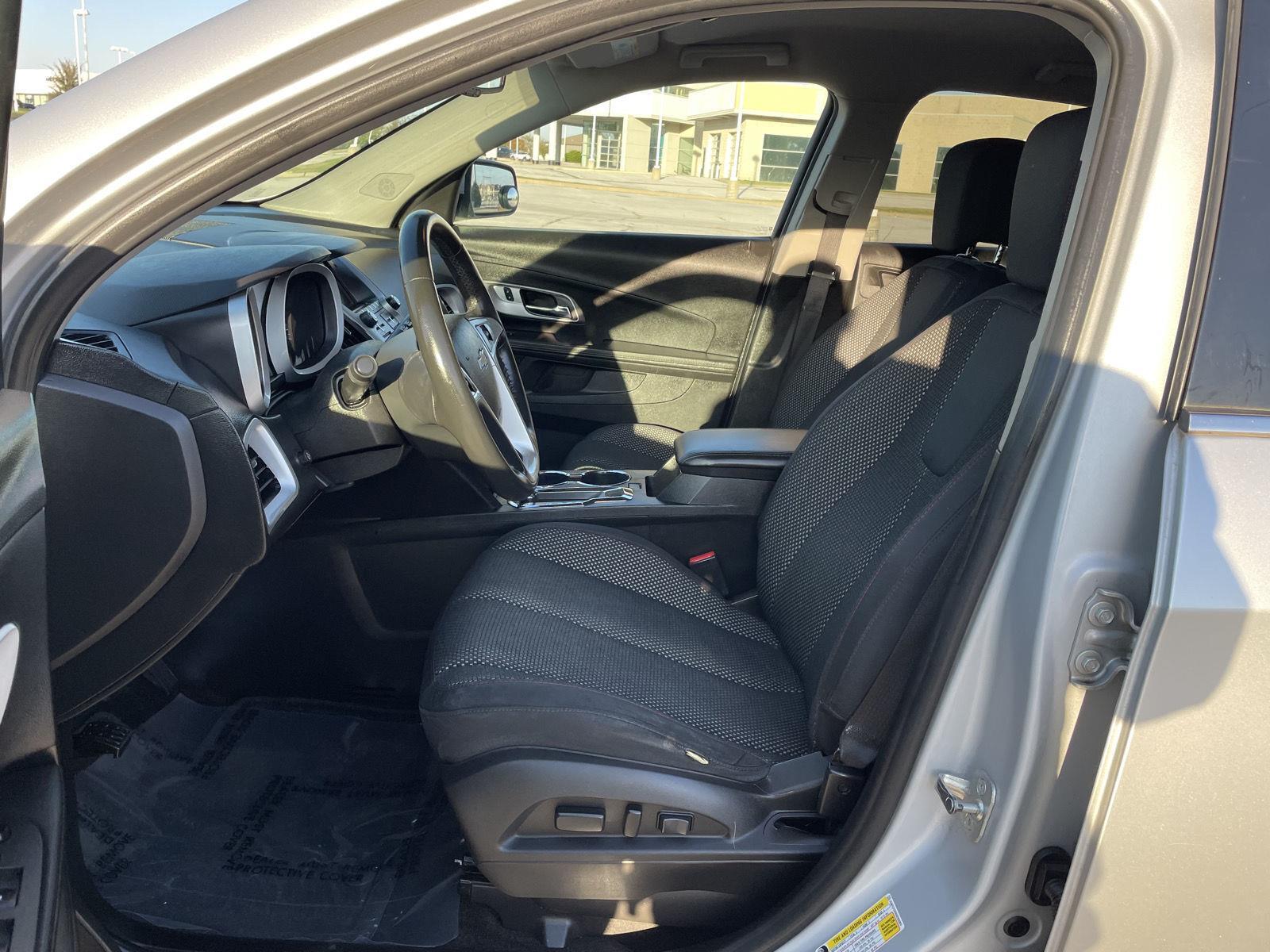 Vehicle photo 16