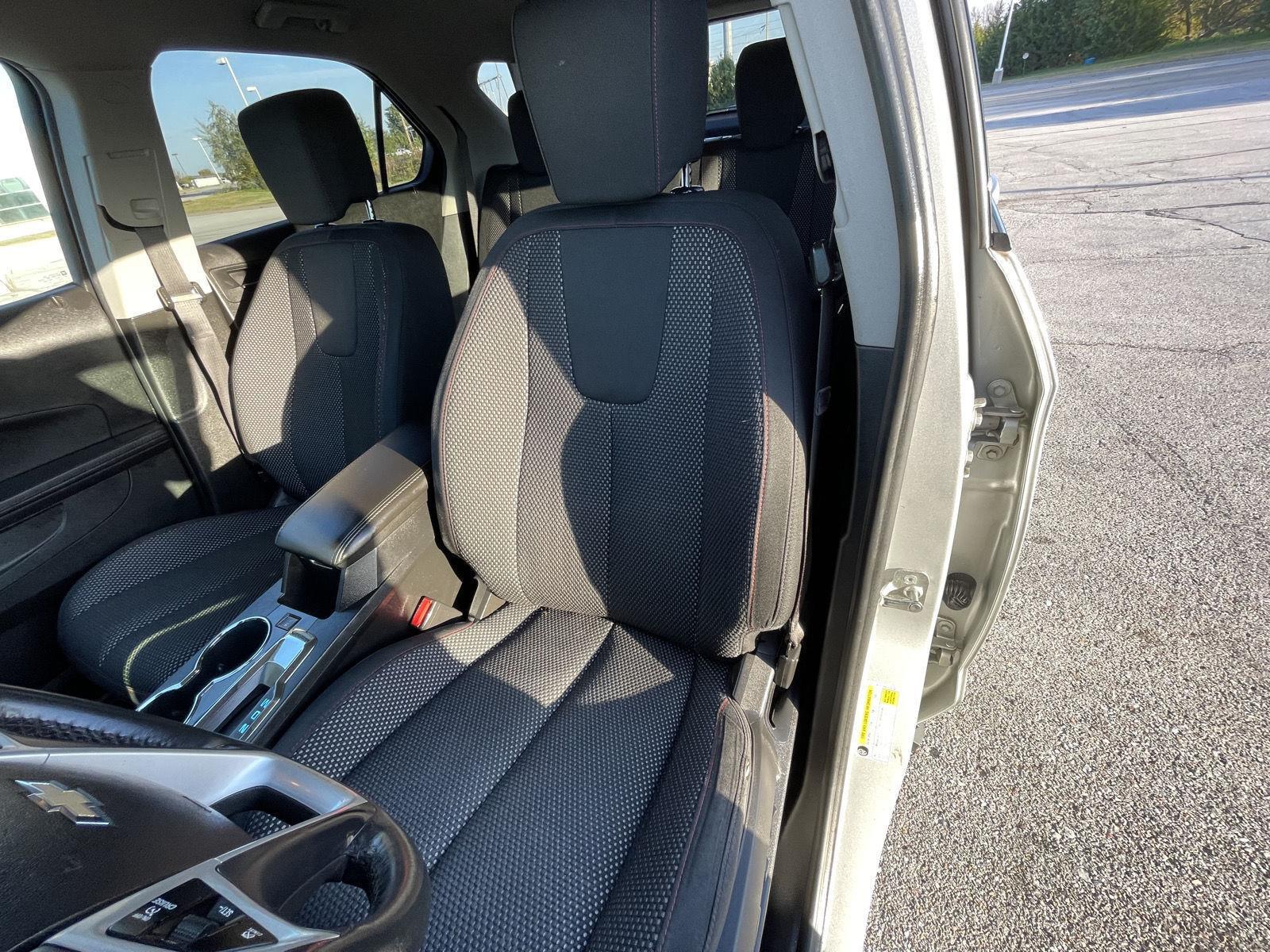 Vehicle photo 17