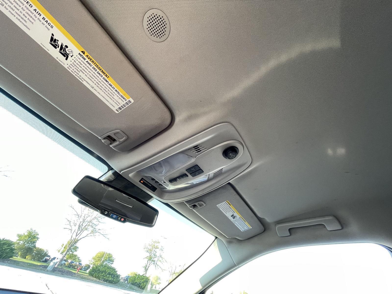 Vehicle photo 20