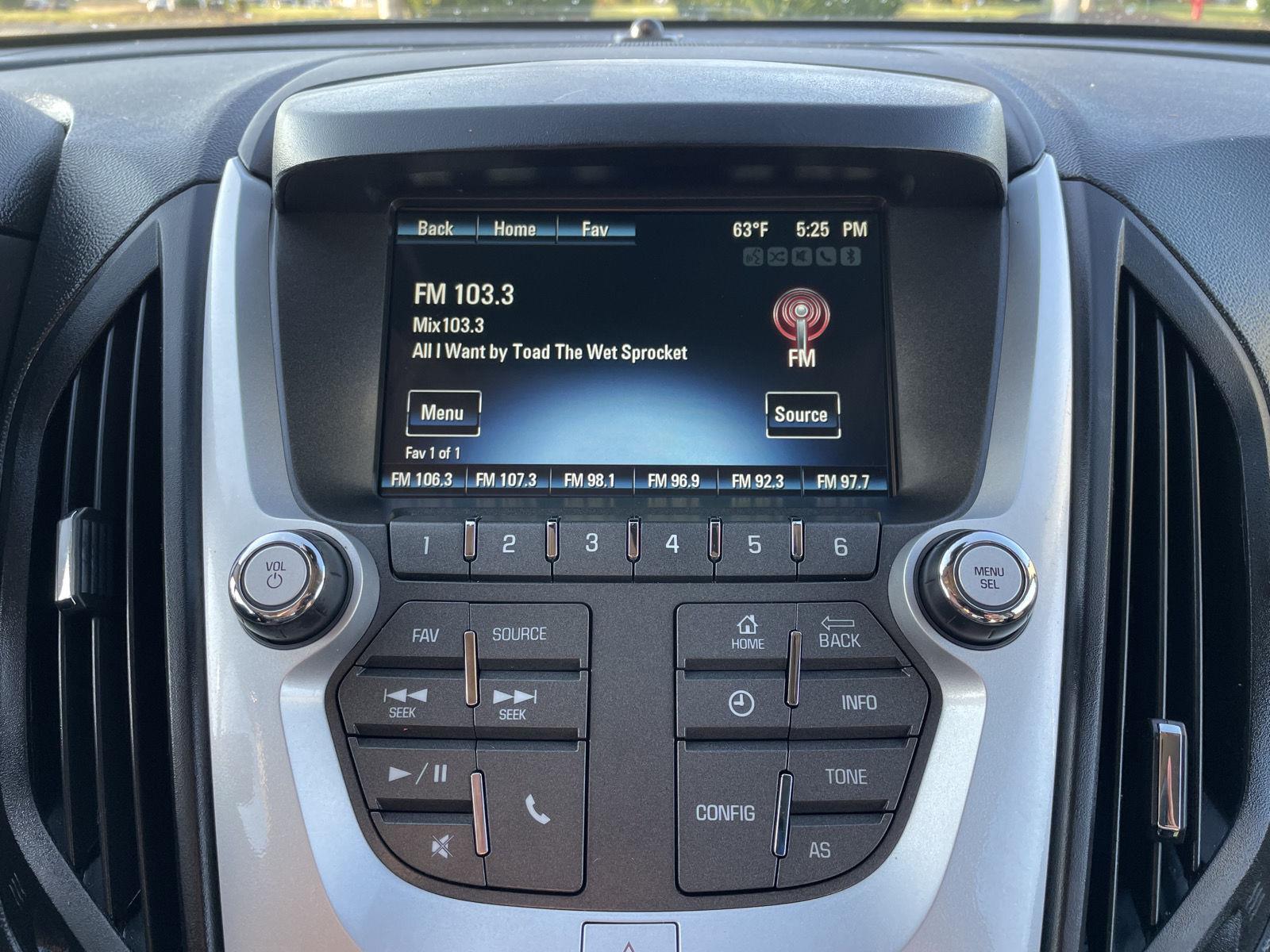 Vehicle photo 23