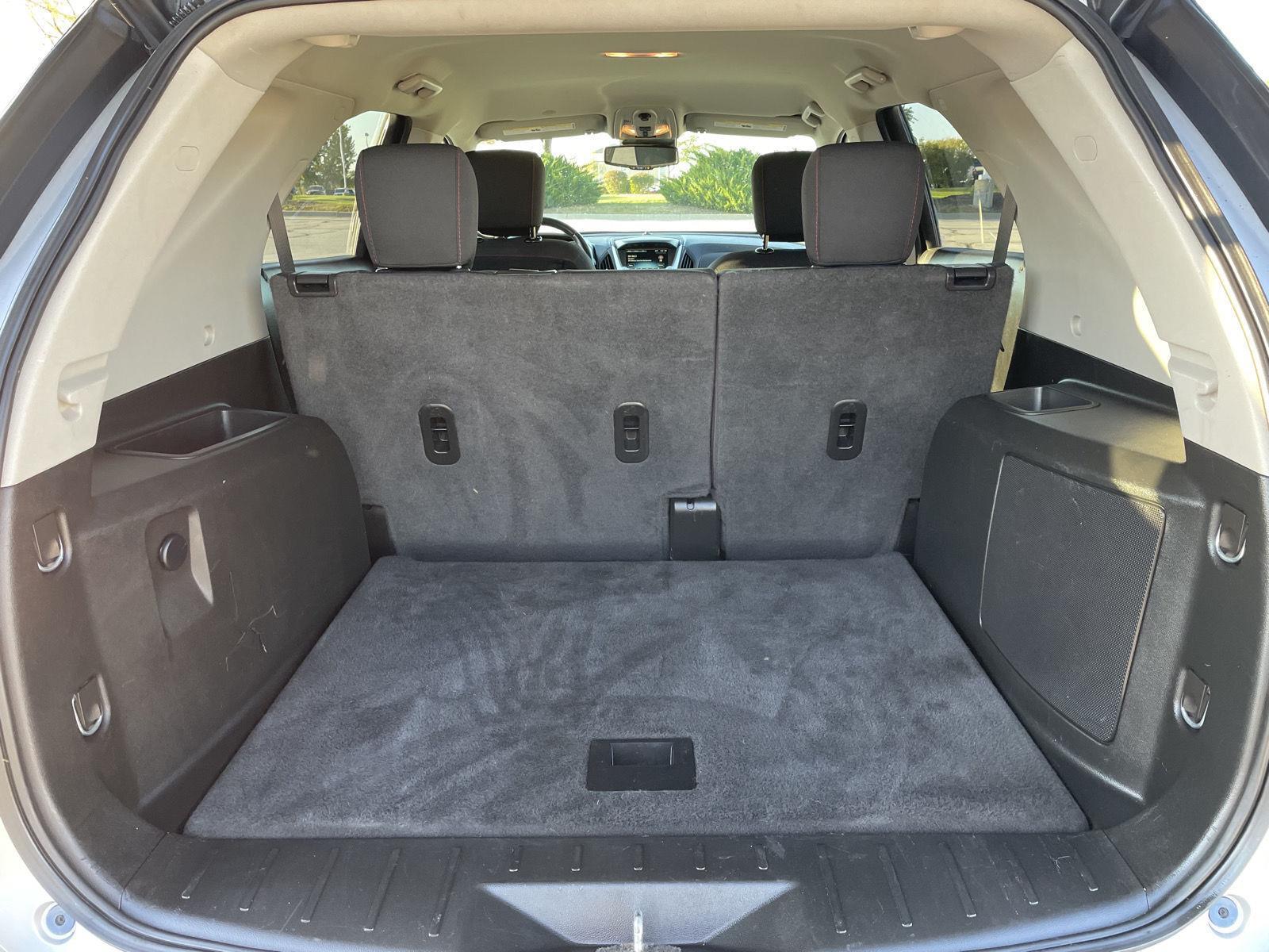 Vehicle photo 32
