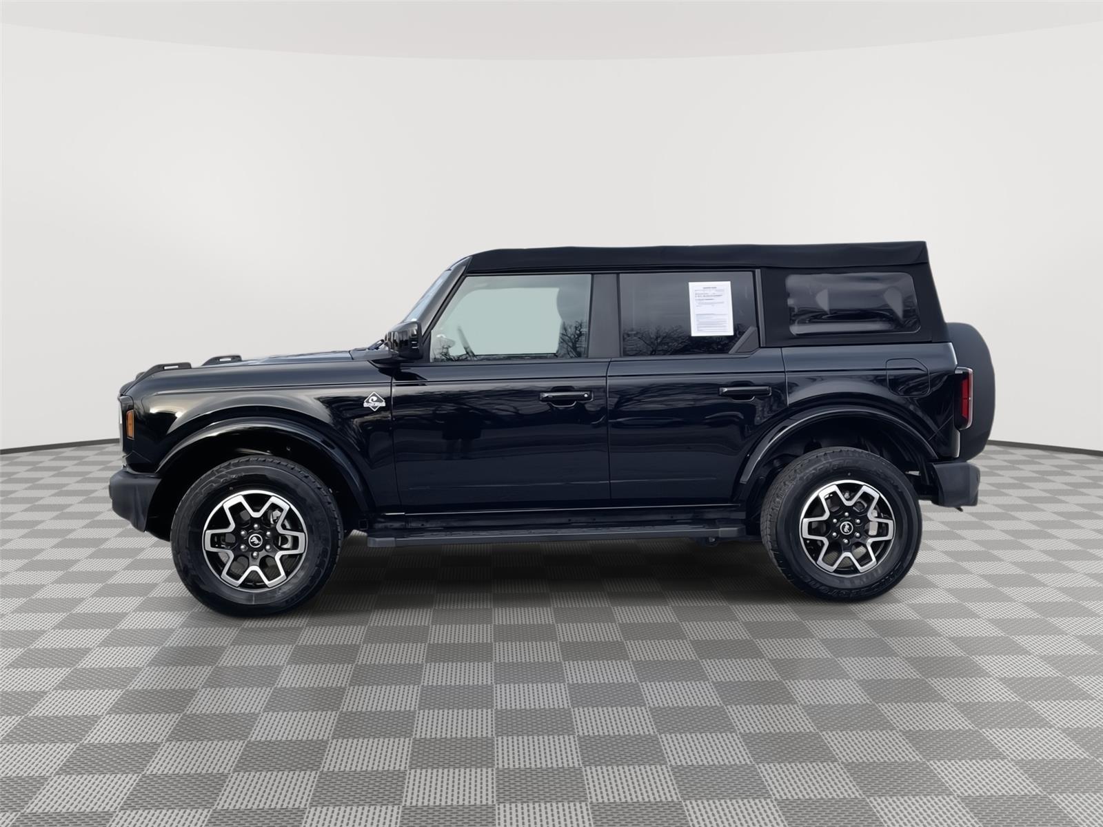 2023 Ford Bronco Outer Banks 4-Door 4WD