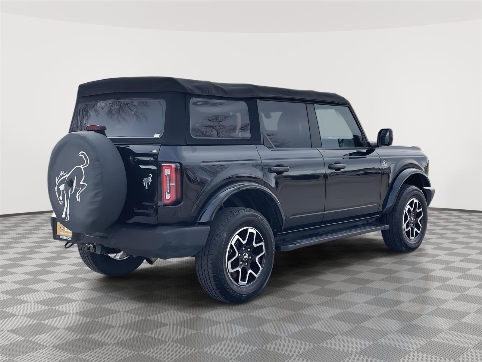Vehicle photo 7