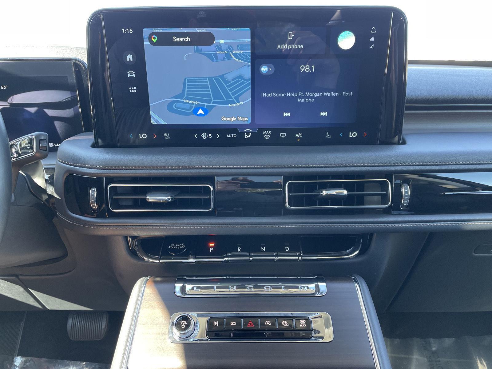 Vehicle photo 25