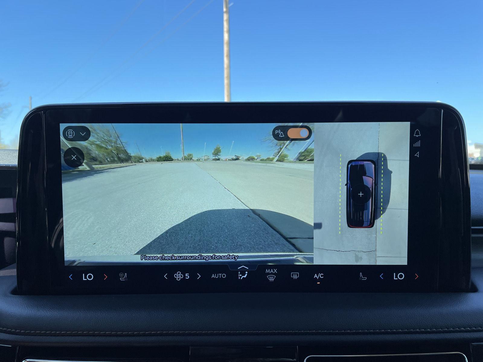 Vehicle photo 27