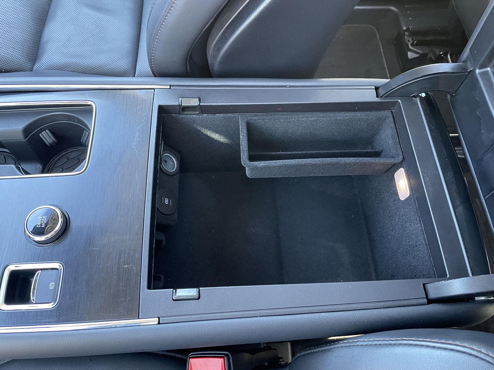 Vehicle photo 35
