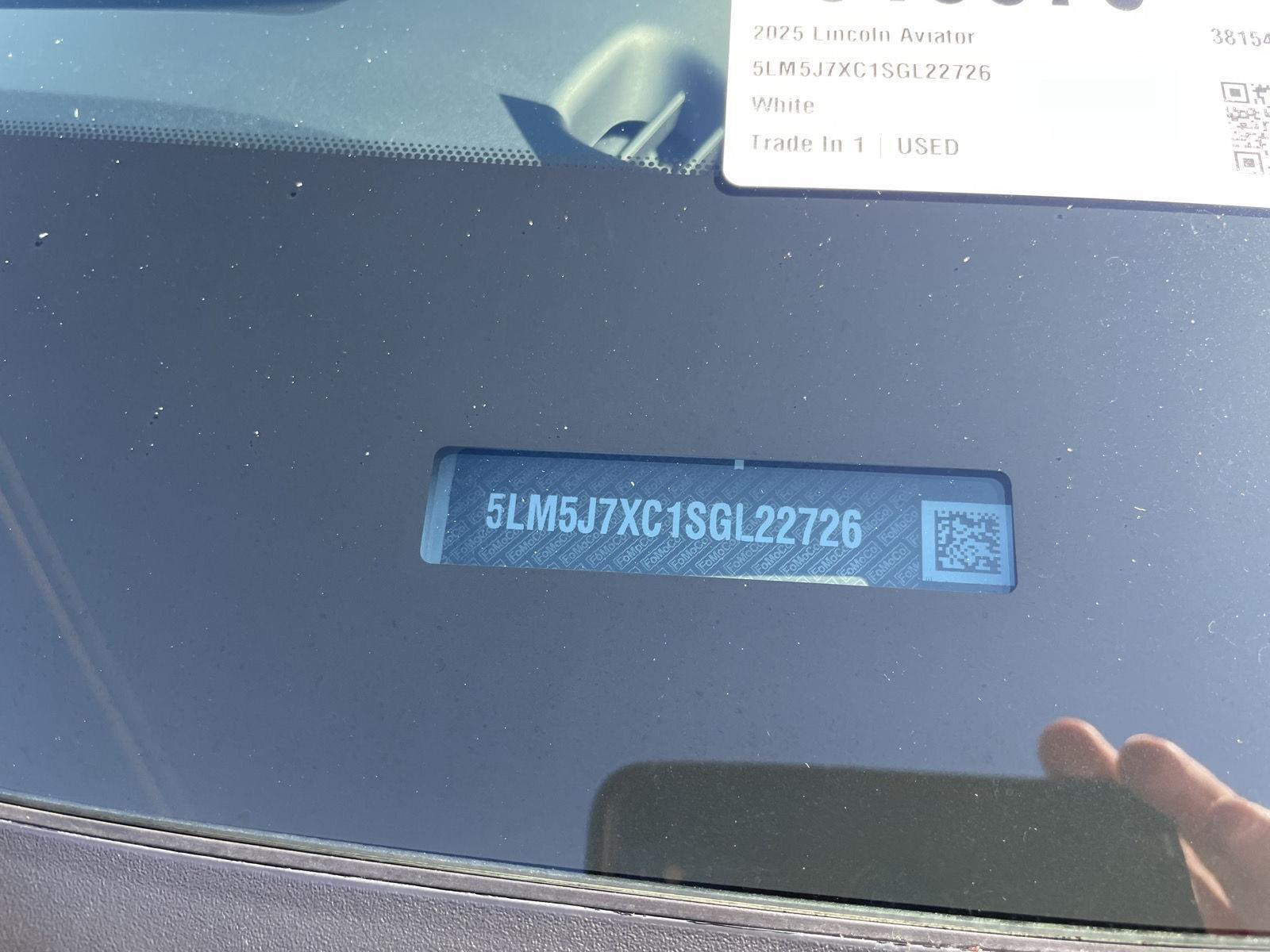 Vehicle photo 37