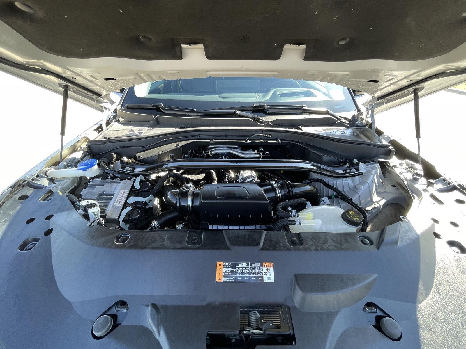 Vehicle photo 38