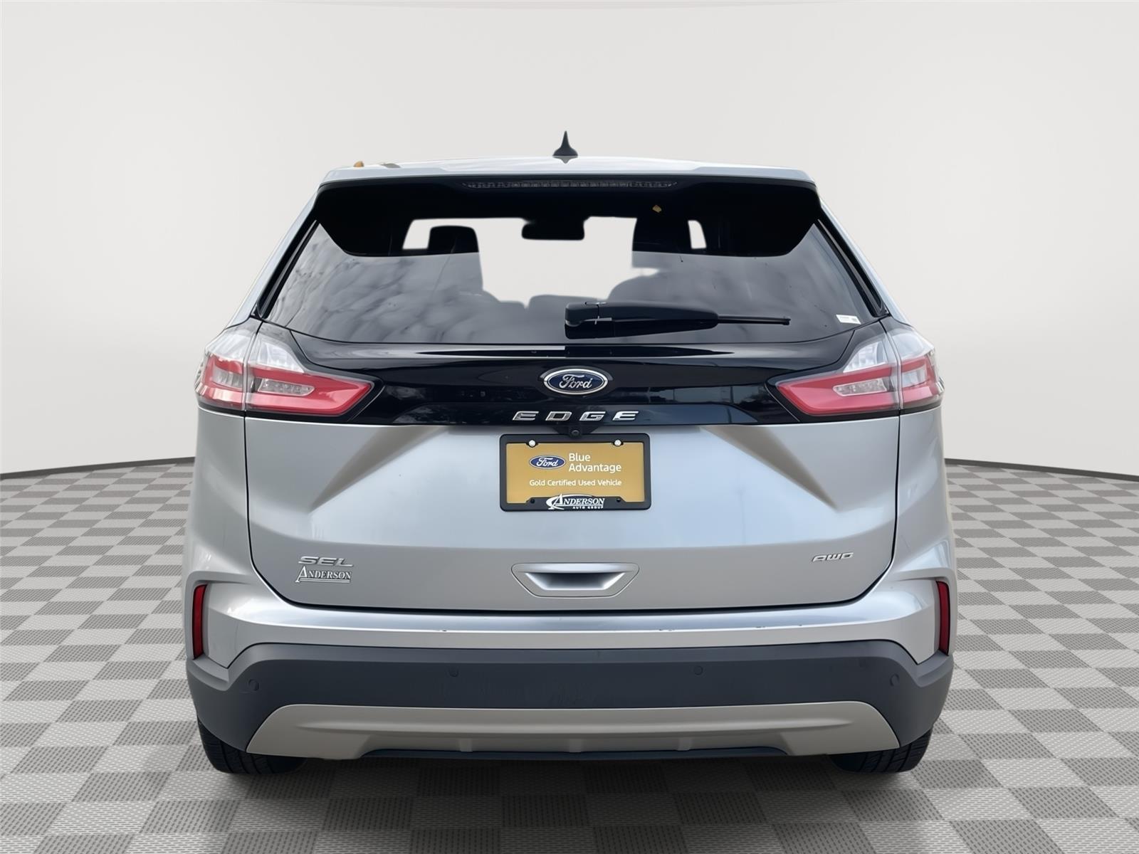 Vehicle photo 8