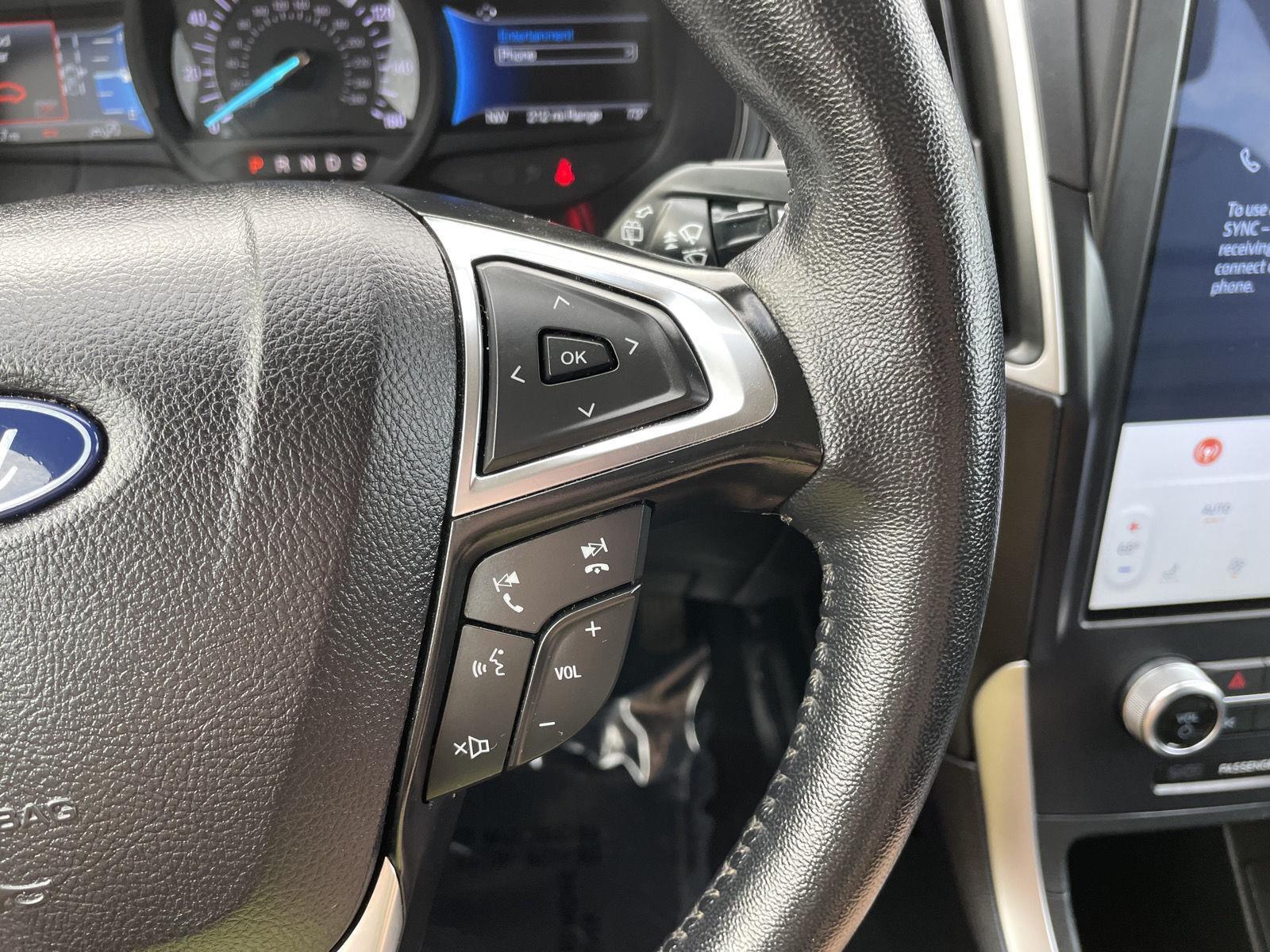 Vehicle photo 14
