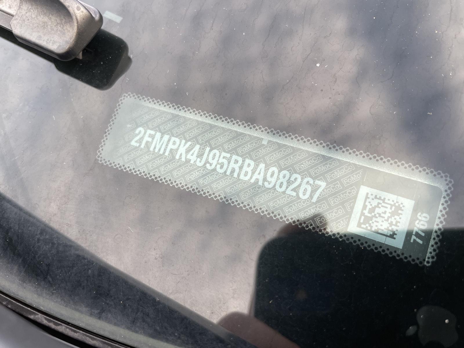 Vehicle photo 33
