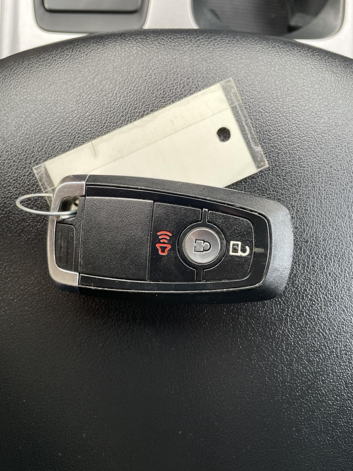 Vehicle photo 37