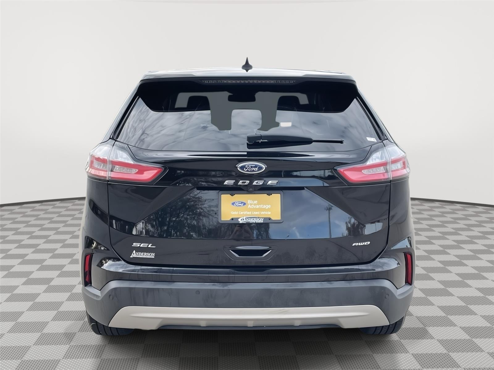 Vehicle photo 8
